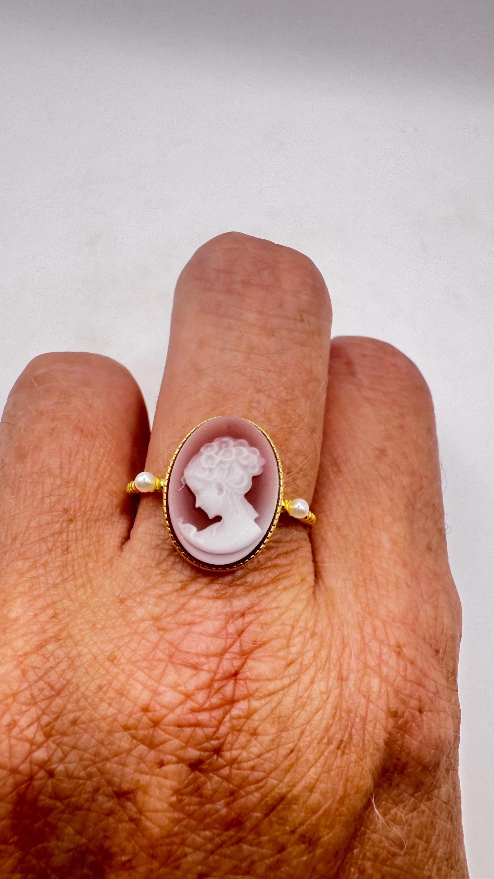 Vintage Cameo 925 Sterling Silver Cocktail Ring