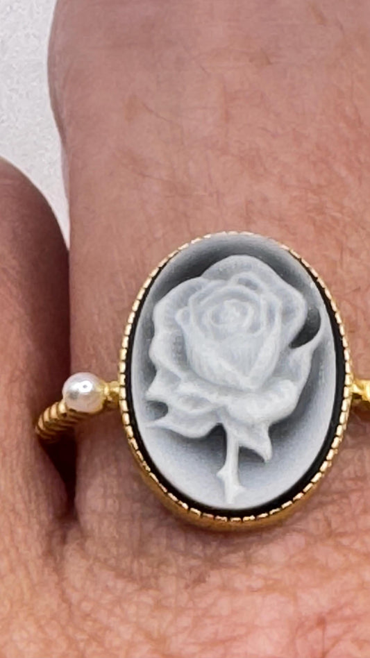 Vintage Black Onyx Rose Cameo Gold 925 Sterling Silver Cocktail Ring