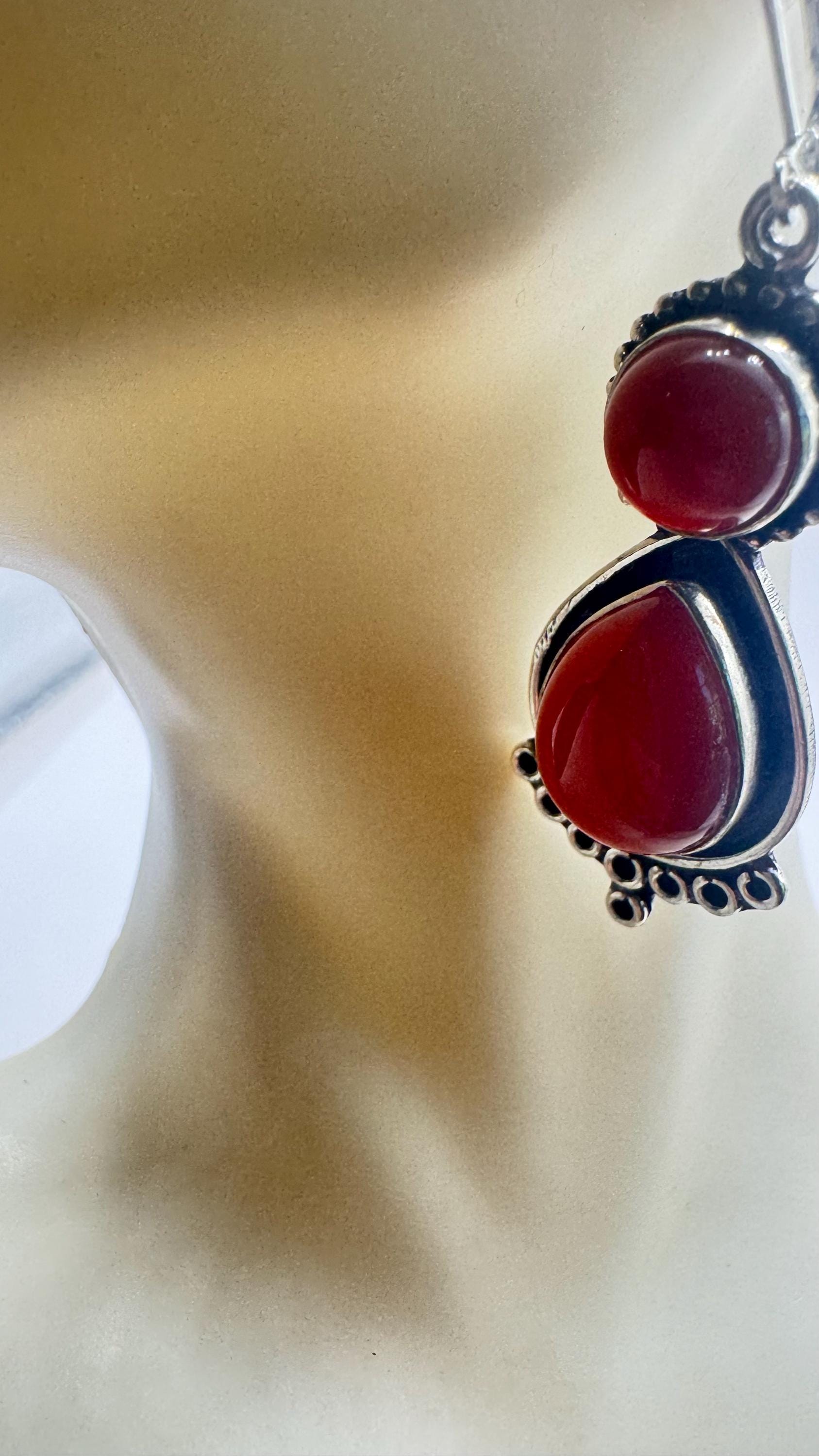 Vintage Genuine are Carnelian 925 Sterling lever backs Silver Filligree Dangle Chandelier Earrings