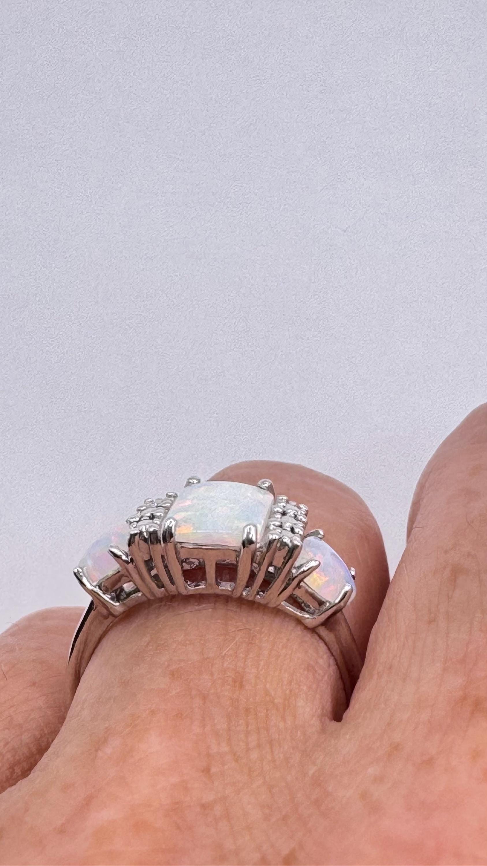 Vintage Fire Opal 925 Sterling Silver Diamond Chip Ring