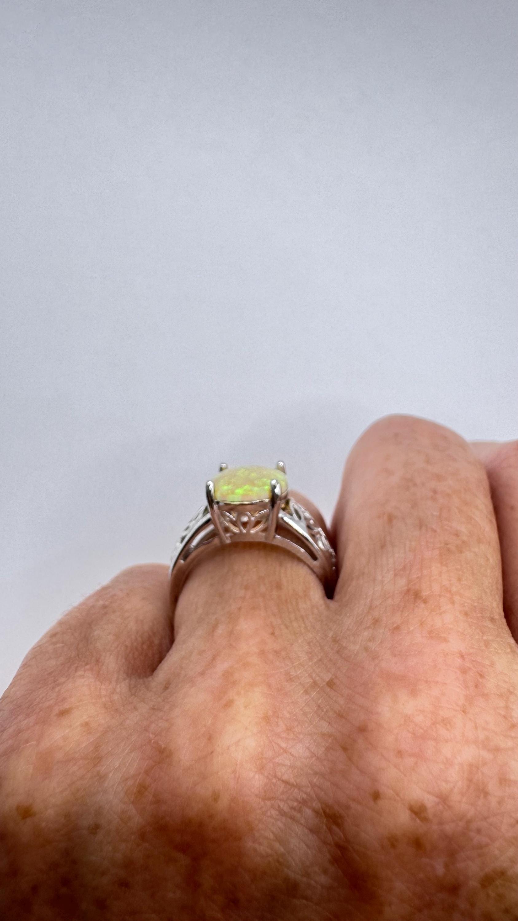 Vintage Fire Opal 925 Sterling Silver Diamond Chip Ring