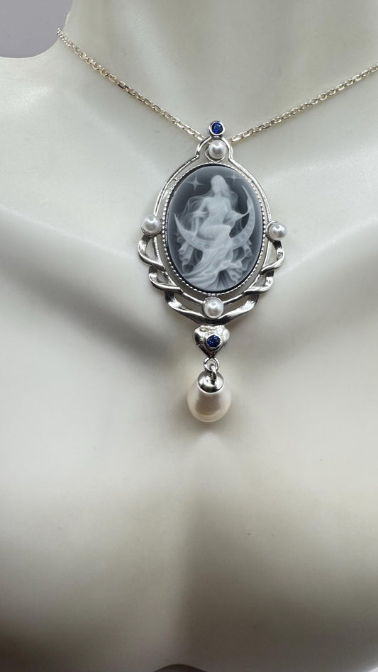 Vintage Genuine Pearl Black Onyx Cameo Sterling Silver Necklace Choker