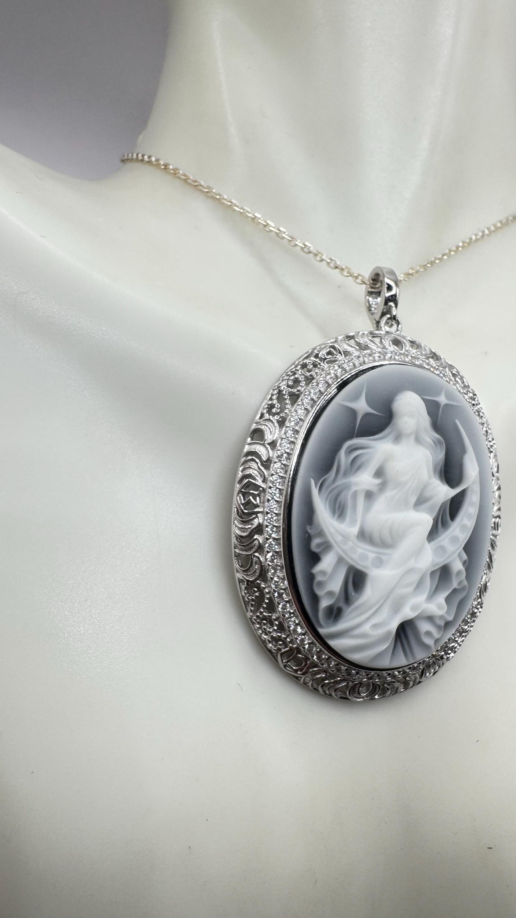 Vintage Genuine Pearl Black Onyx Cameo Sterling Silver Necklace Choker