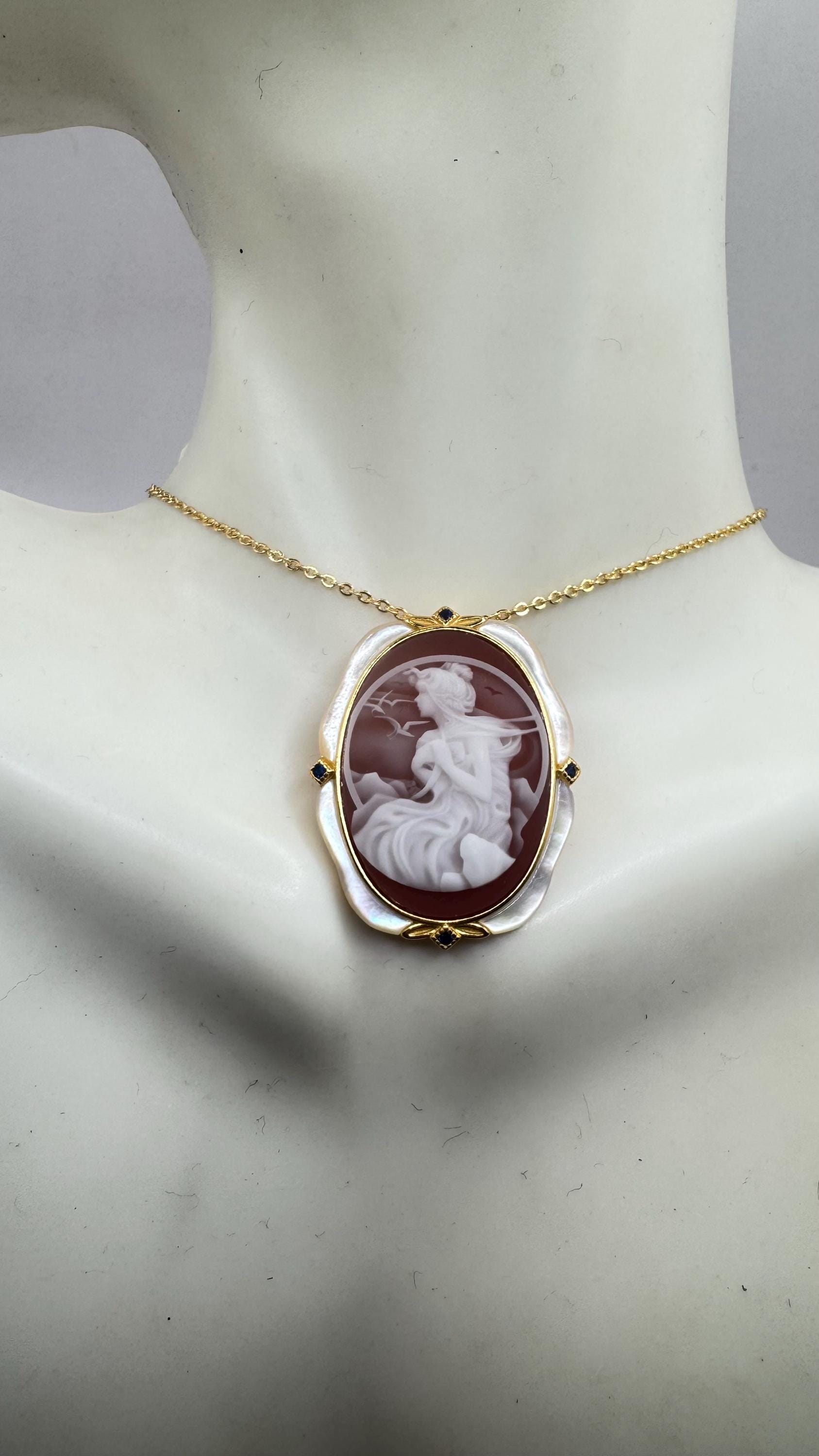 Vintage Mother of Pearl Red Onyx Cameo Gold 925 Sterling silver Necklace Choker Pin