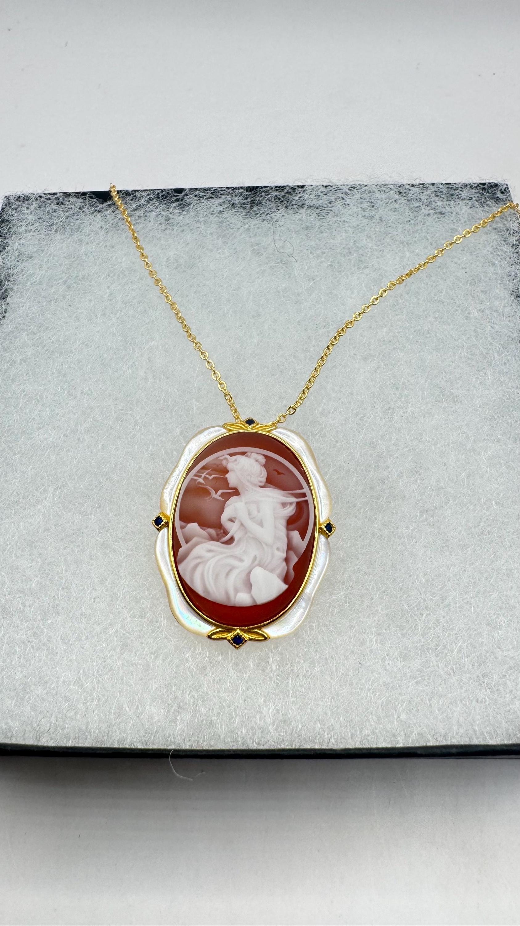 Vintage Mother of Pearl Red Onyx Cameo Gold 925 Sterling silver Necklace Choker Pin