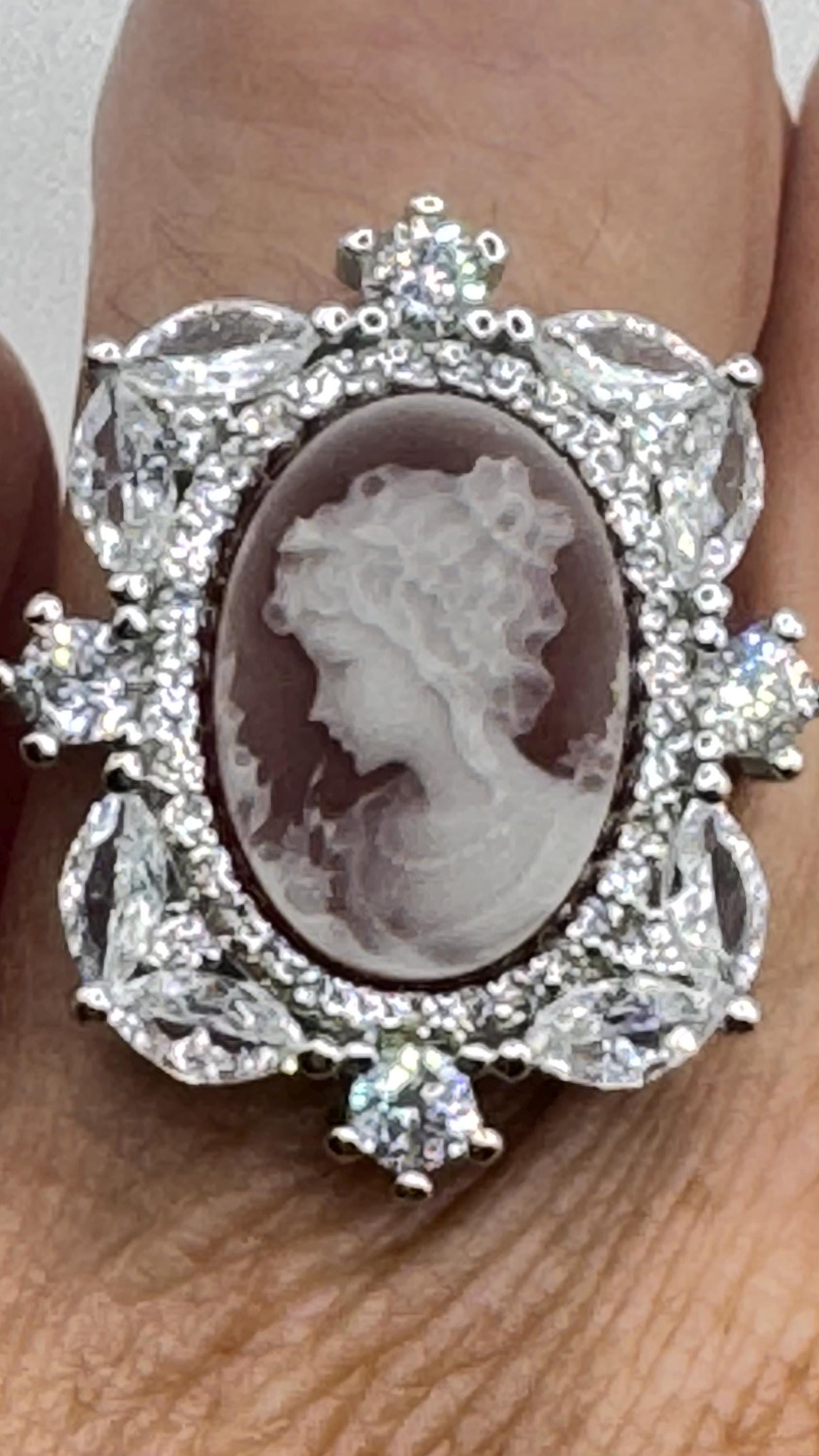 Vintage Cameo 925 Sterling Silver Cocktail Ring