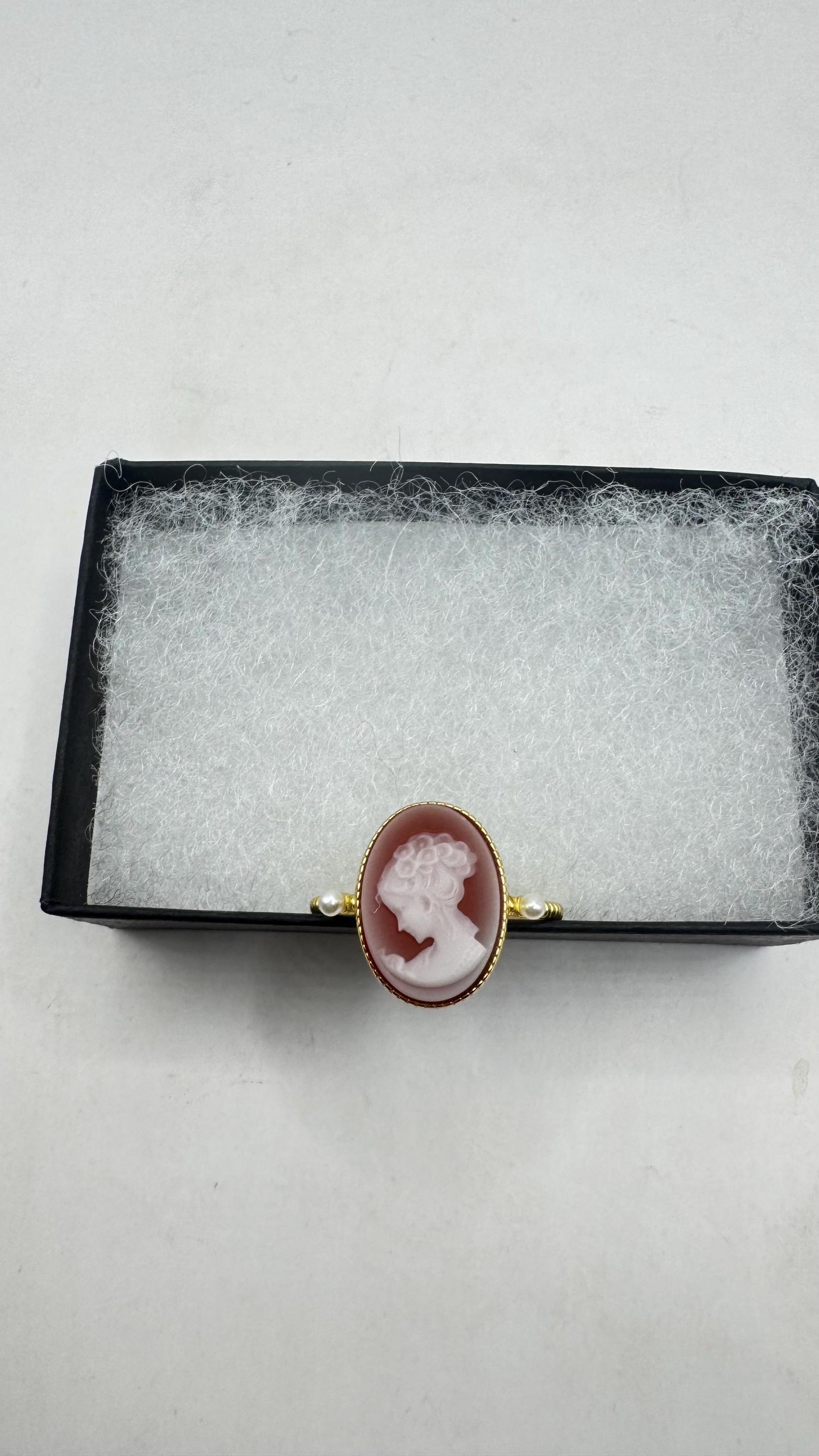 Vintage Cameo 925 Sterling Silver Cocktail Ring