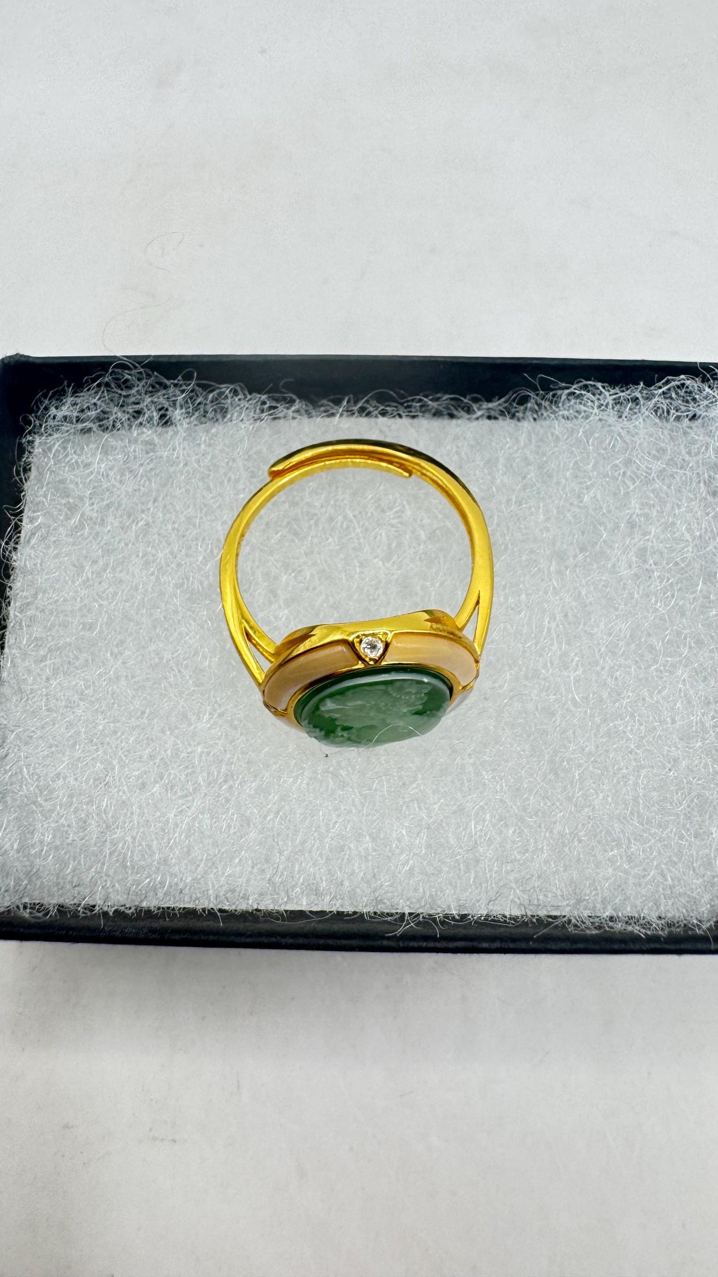 Vintage Green Onyx Cameo Gold 925 Sterling Silver Cocktail Ring