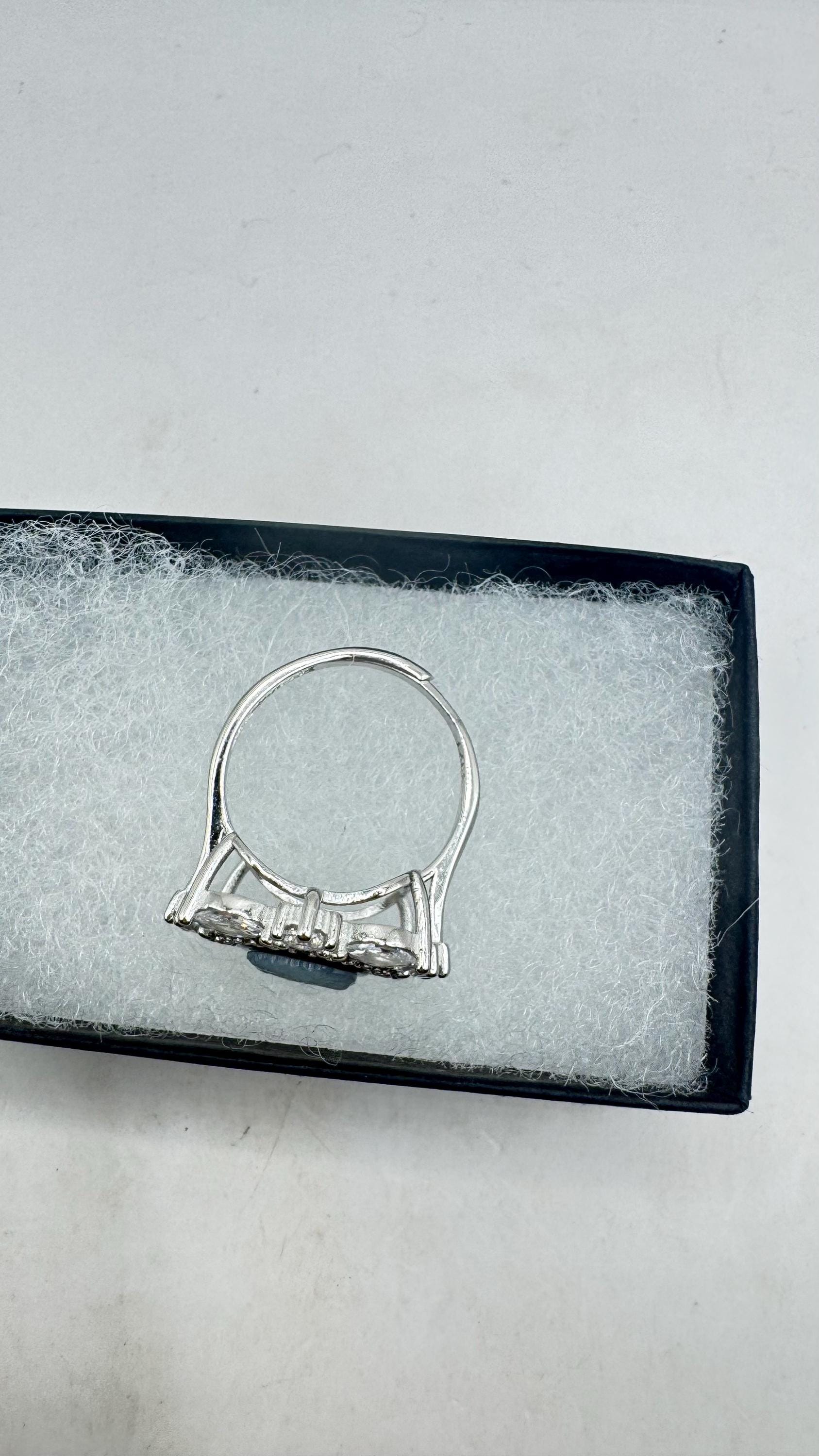 Vintage Black Onyx Rose Cameo Gold 925 Sterling Silver Cocktail Ring