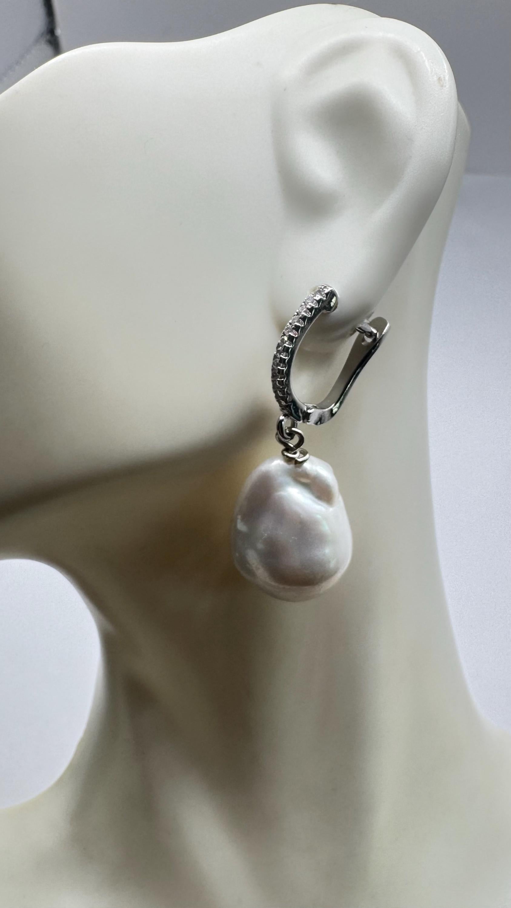Vintage Genuine Black Pearl Sterling Silver Dangle Earrings