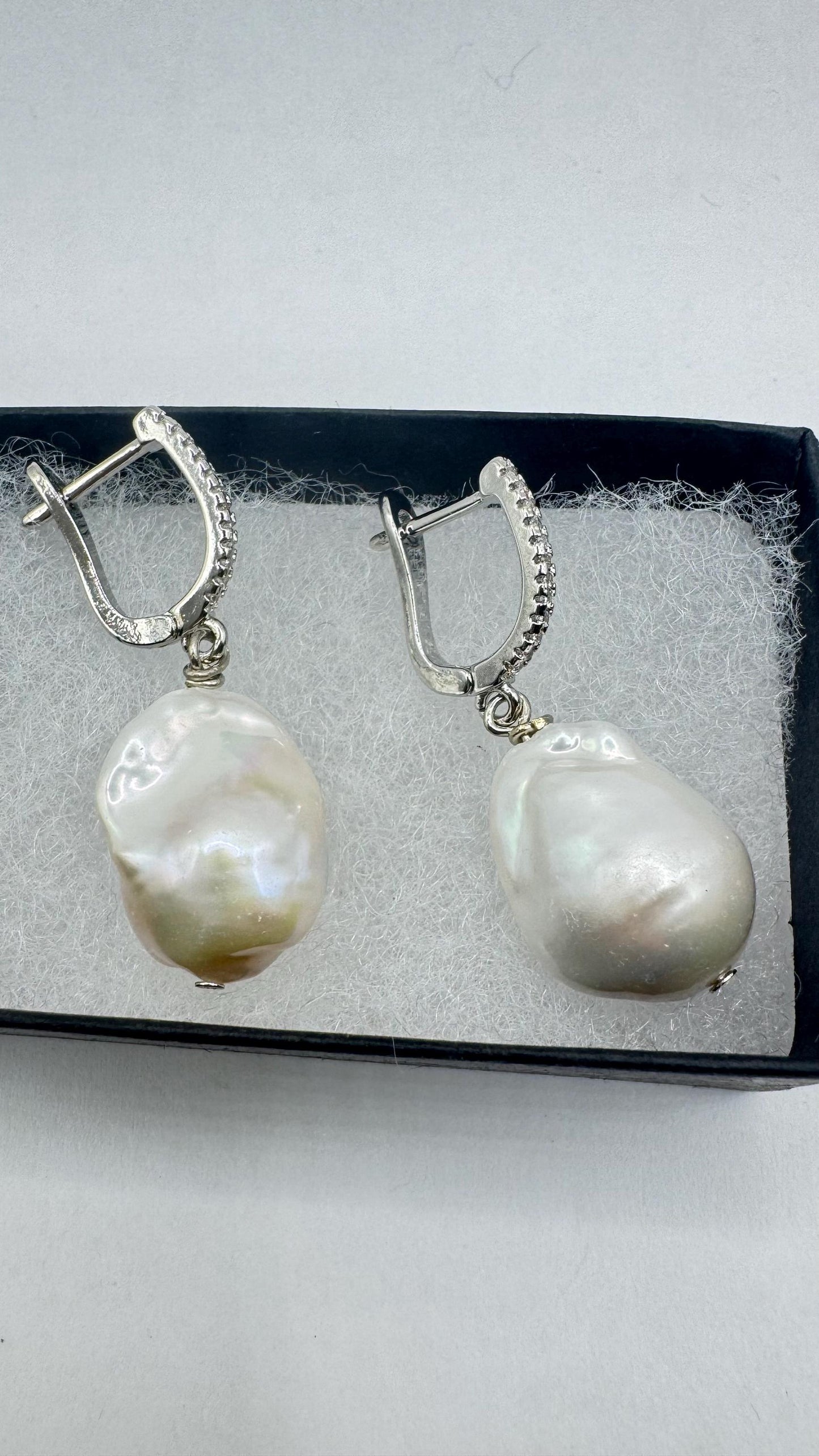 Vintage Genuine Black Pearl Sterling Silver Dangle Earrings