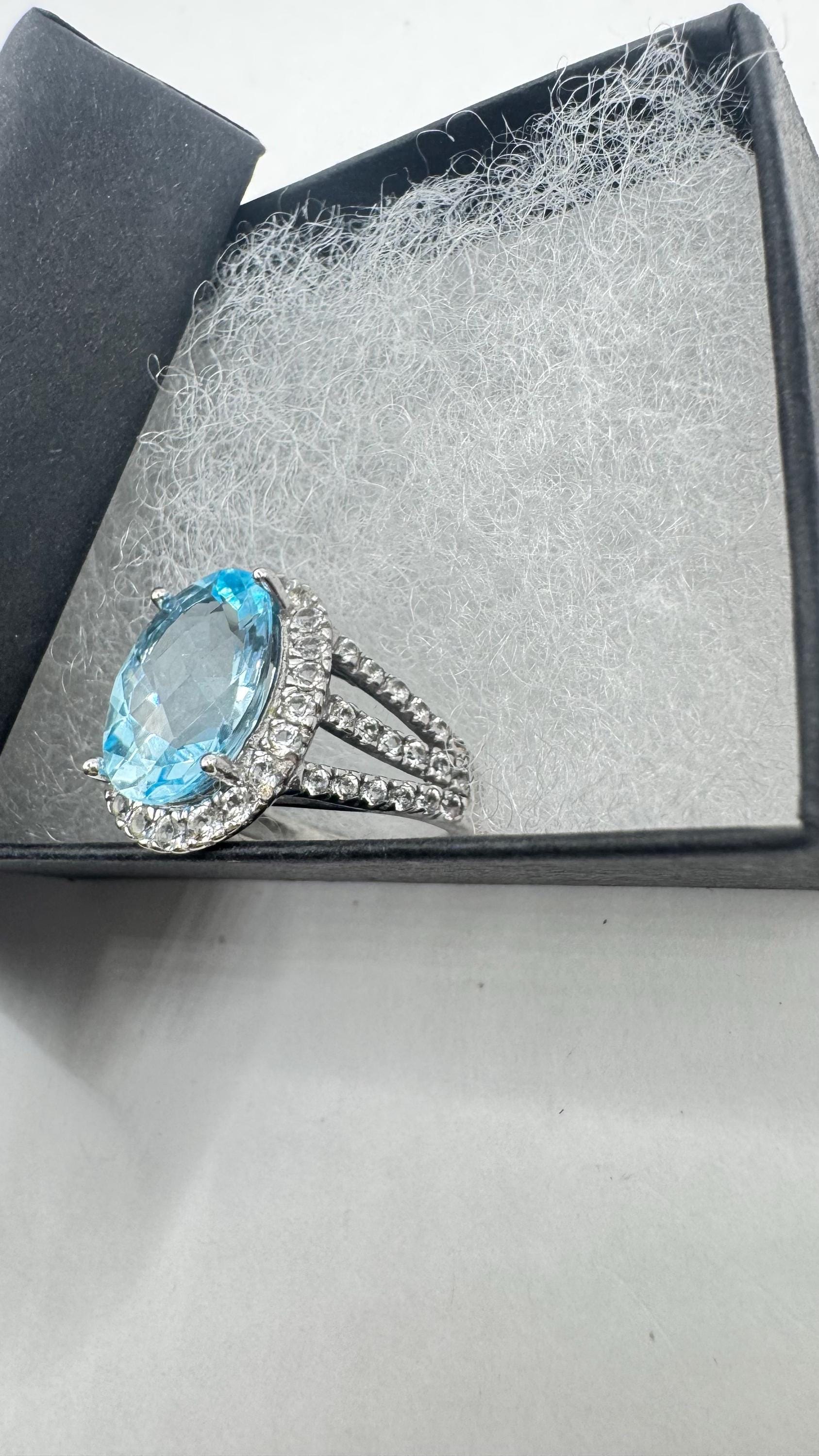 Vintage Blue Topaz 925 Sterling Silver Ring