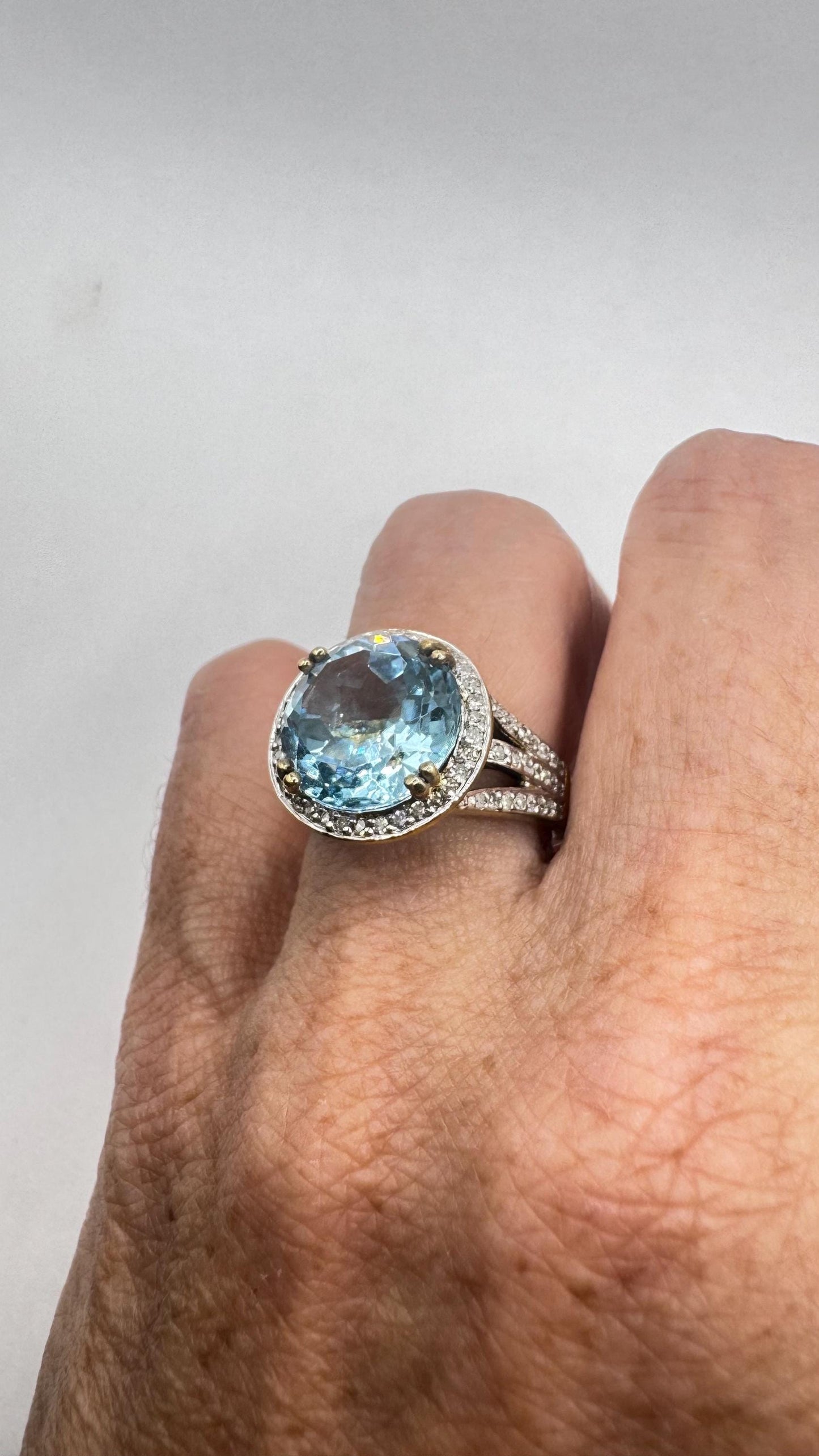 Vintage Genuine Blue Topaz 925 Sterling Silver Ring