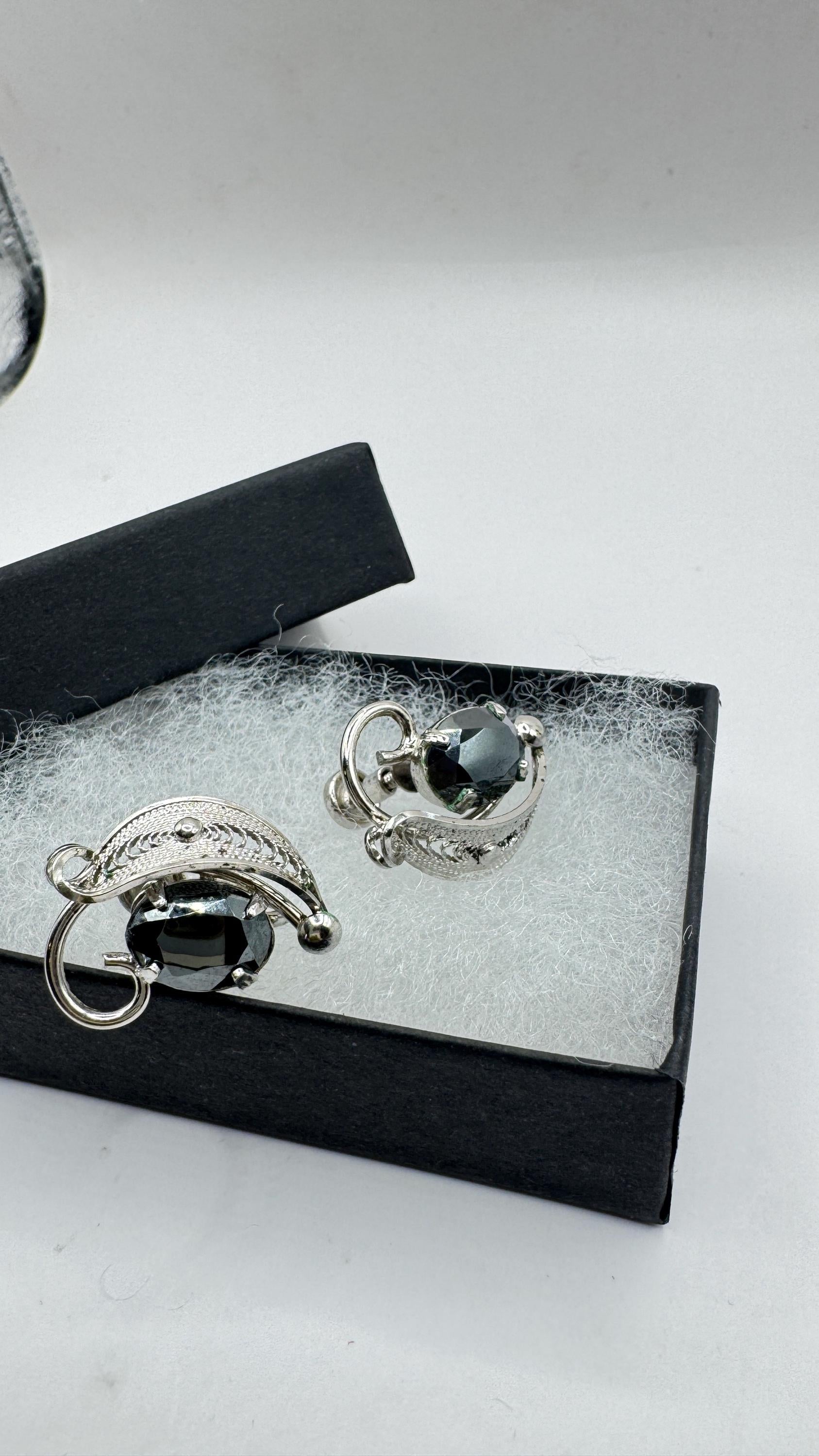 Antique Vintage Hemetite 925 Sterling Silver Screw Back Earrings