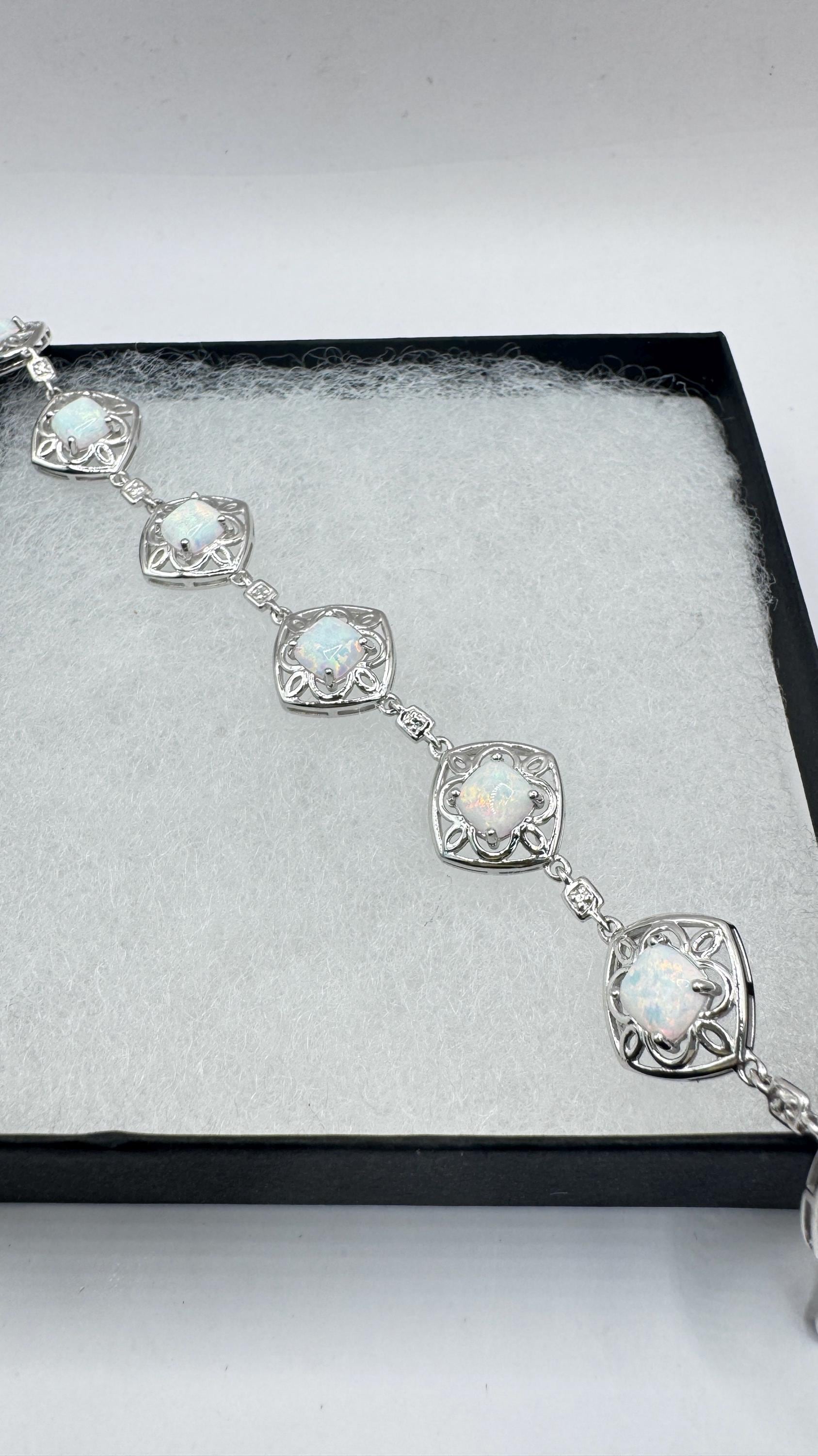Vintage White Fire Opal Diamond Chip Bracelet 925 Sterling Silver