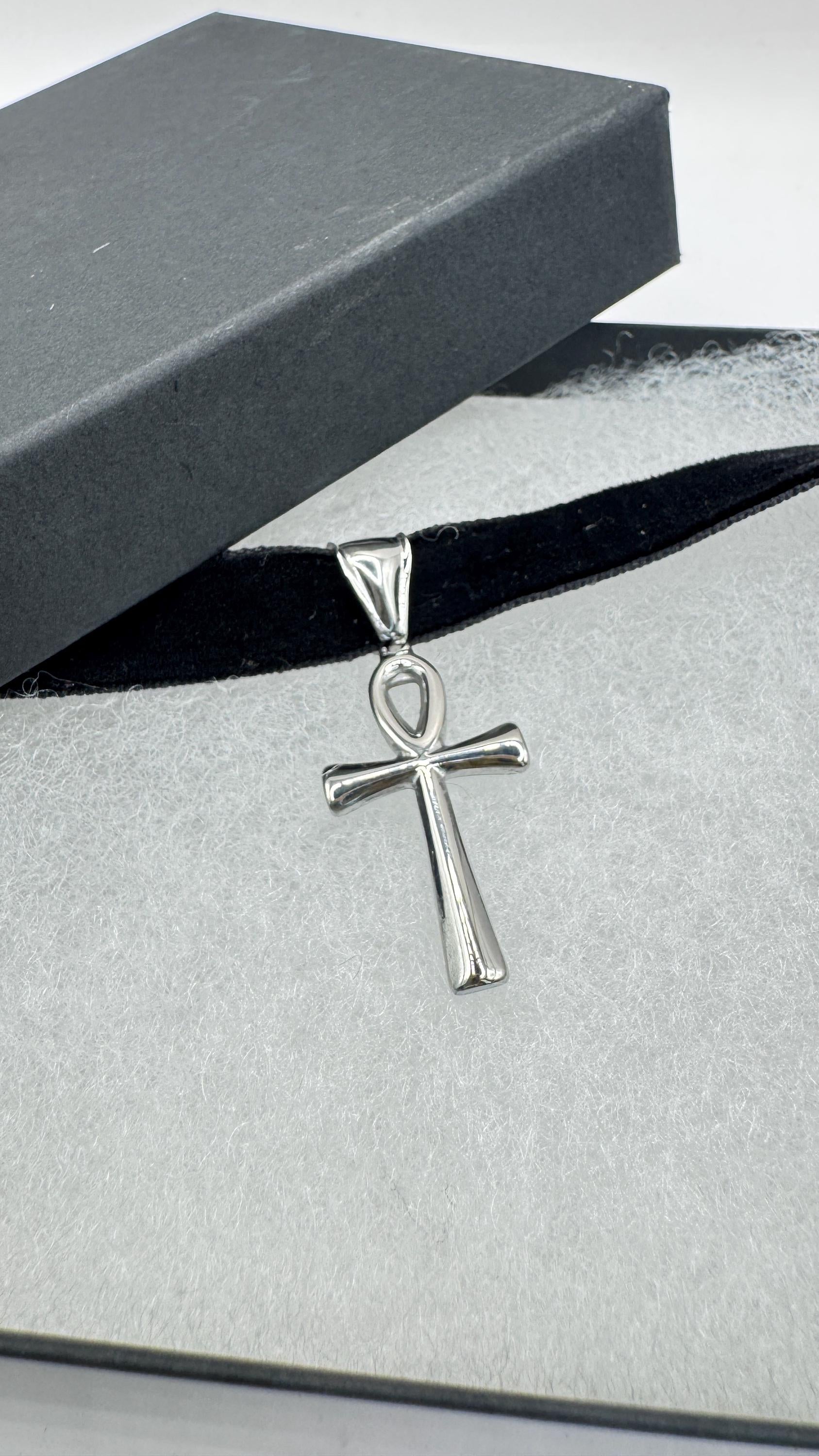 Silver Egyptian Ankh Pendant Choker