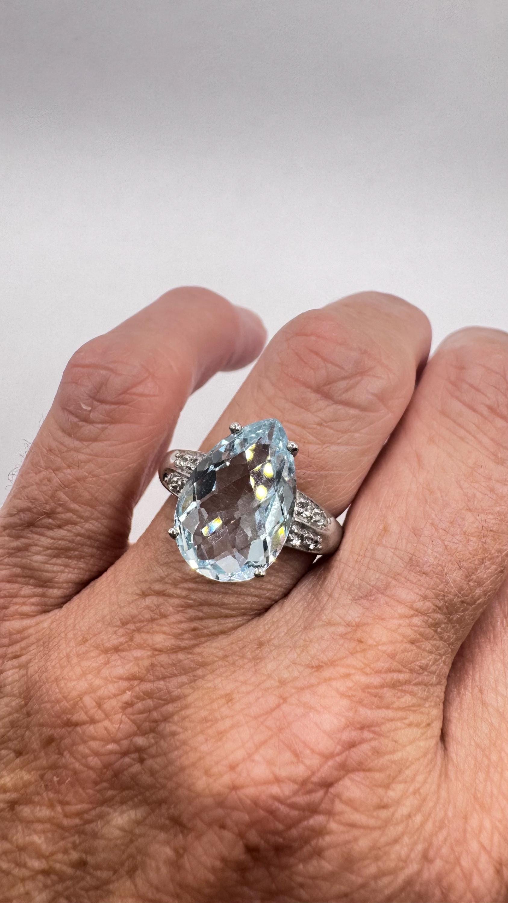 Vintage genuine blue topaz 925 sterling silver Ring