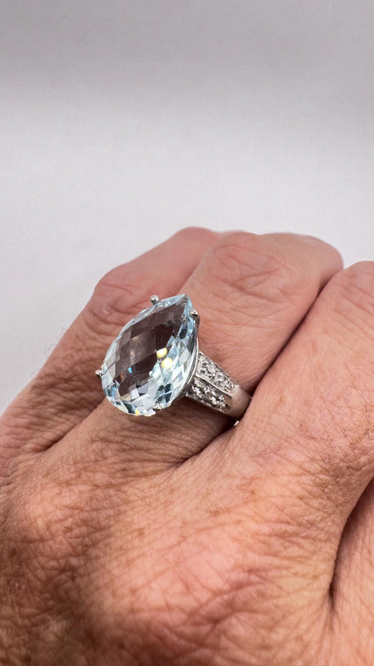 Vintage genuine blue topaz 925 sterling silver Ring