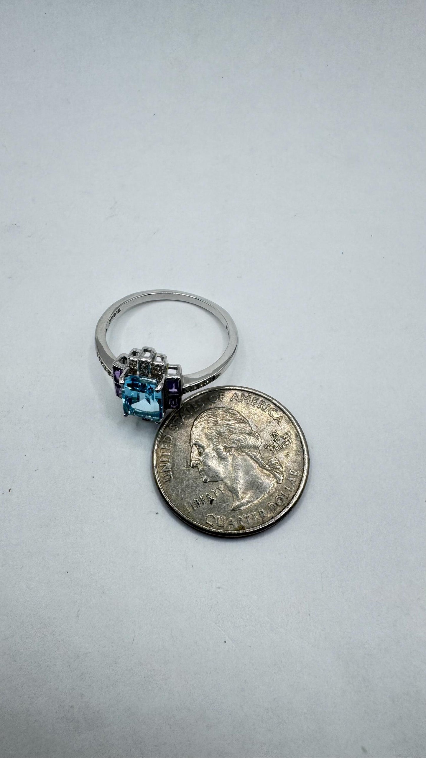 Vintage genuine blue topaz 925 sterling silver Ring