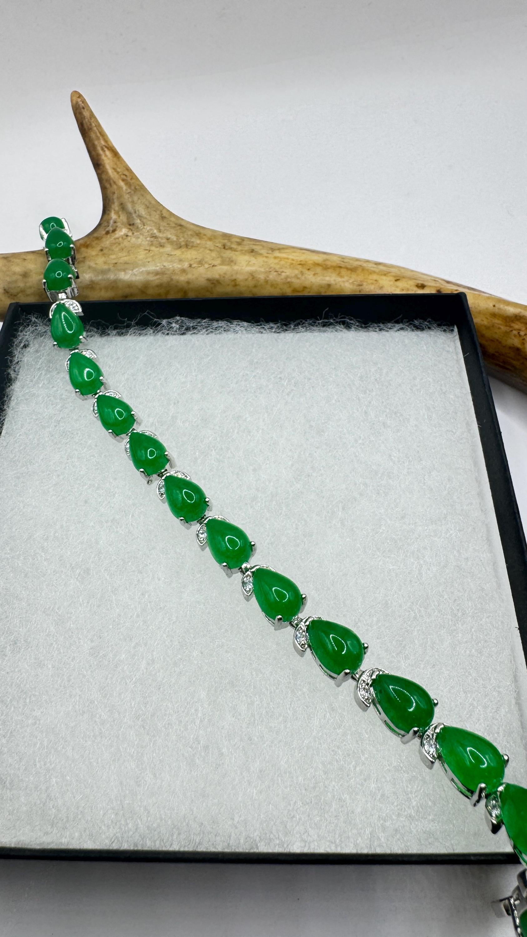 Vintage Green Jade Bracelet Golden Bronze