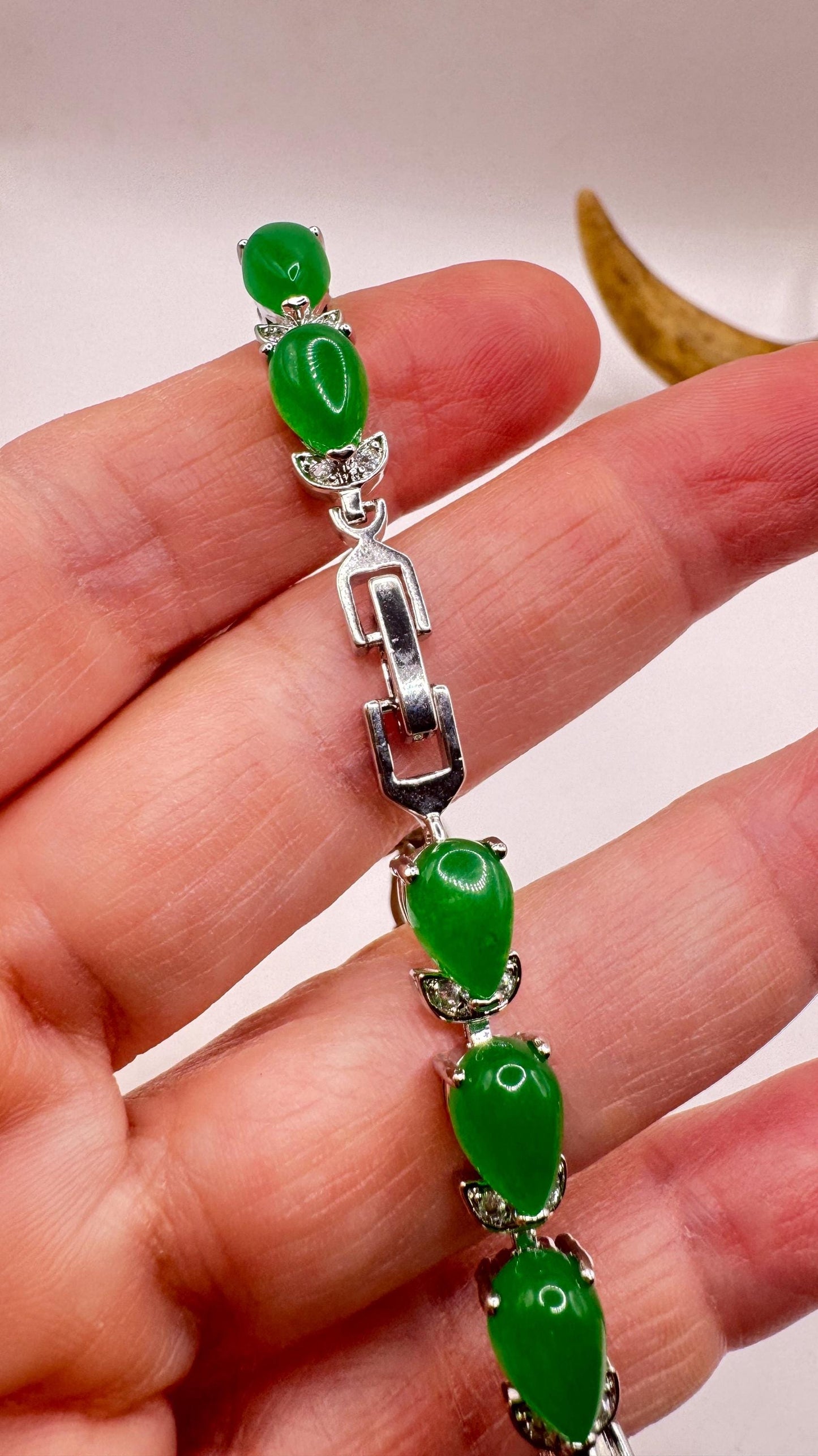 Vintage Green Jade Bracelet Golden Bronze