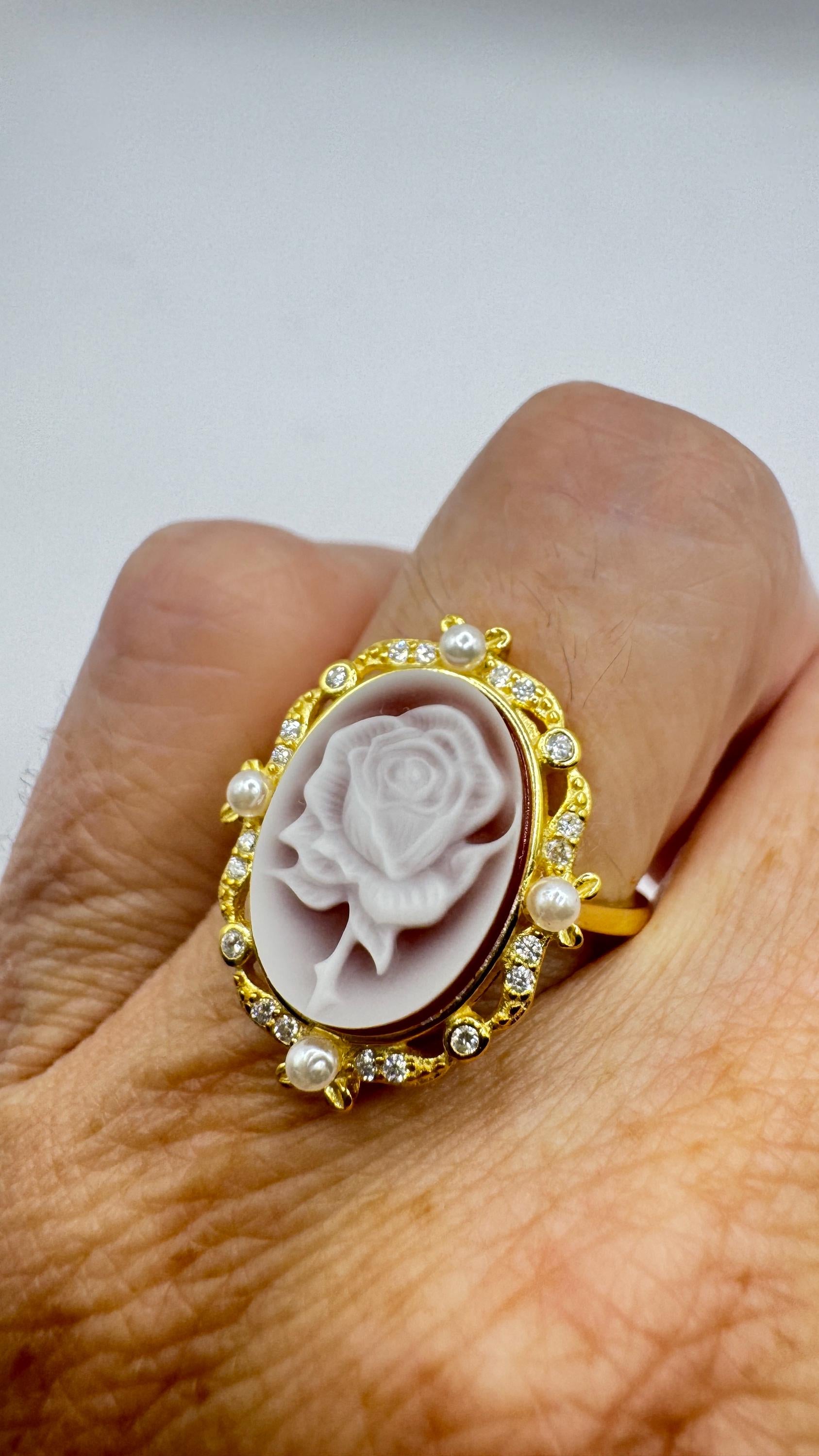 Vintage Cameo 925 Sterling Silver Cocktail Ring