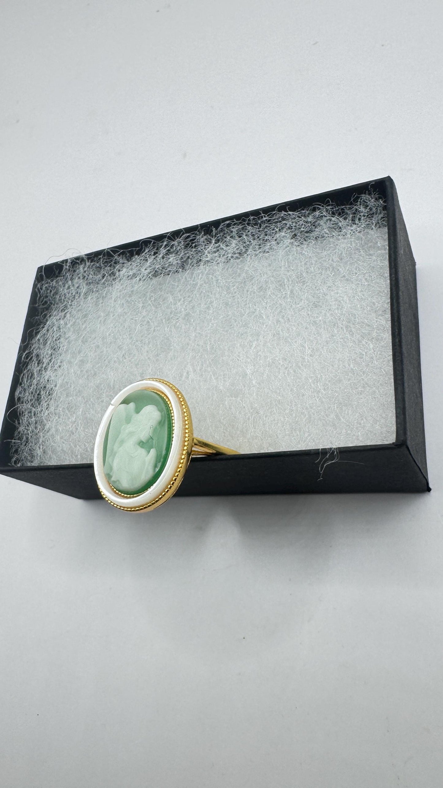 Vintage Green Onyx Angel Cameo Gold 925 Sterling Silver Cocktail Ring