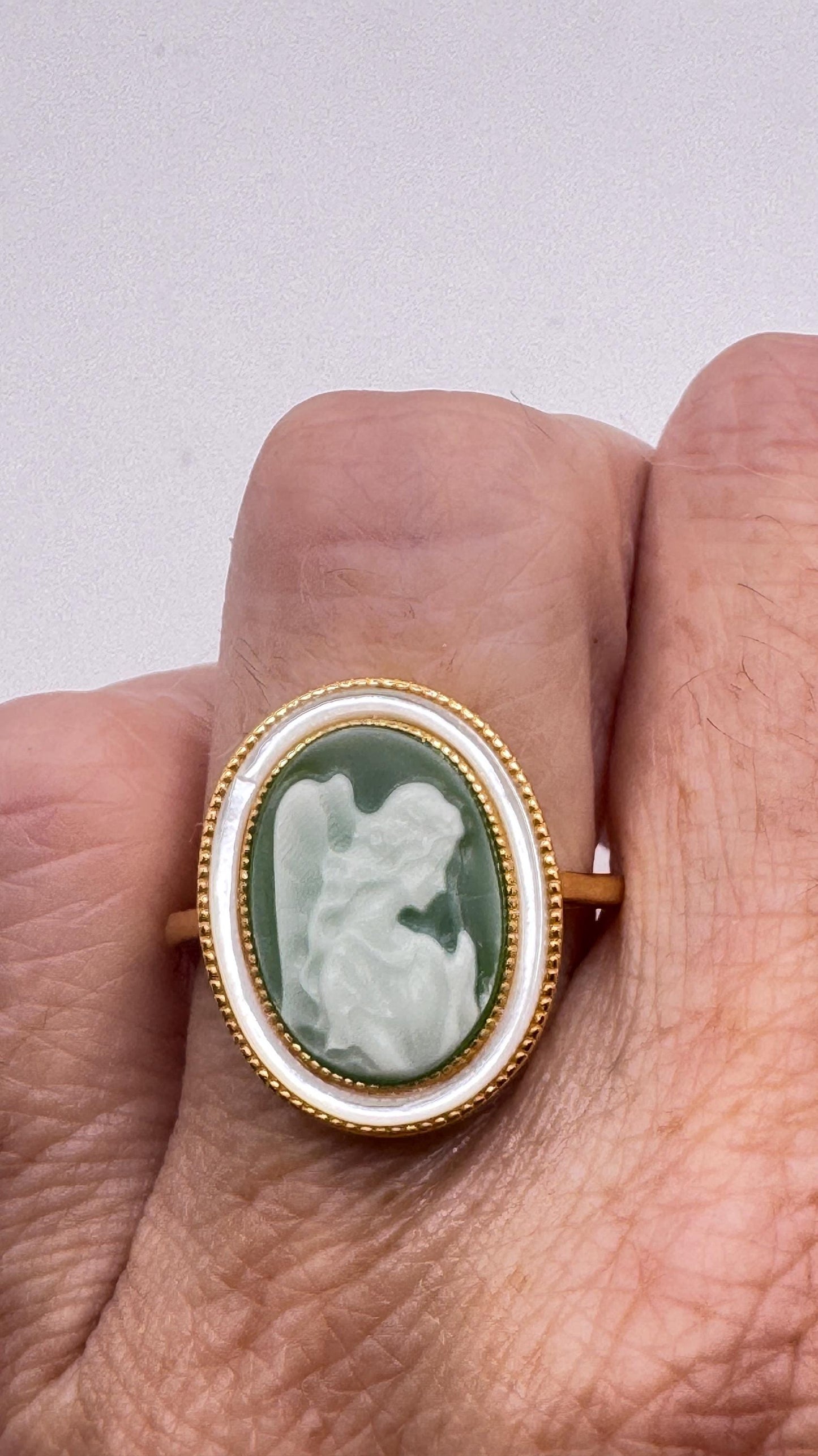 Vintage Green Onyx Angel Cameo Gold 925 Sterling Silver Cocktail Ring