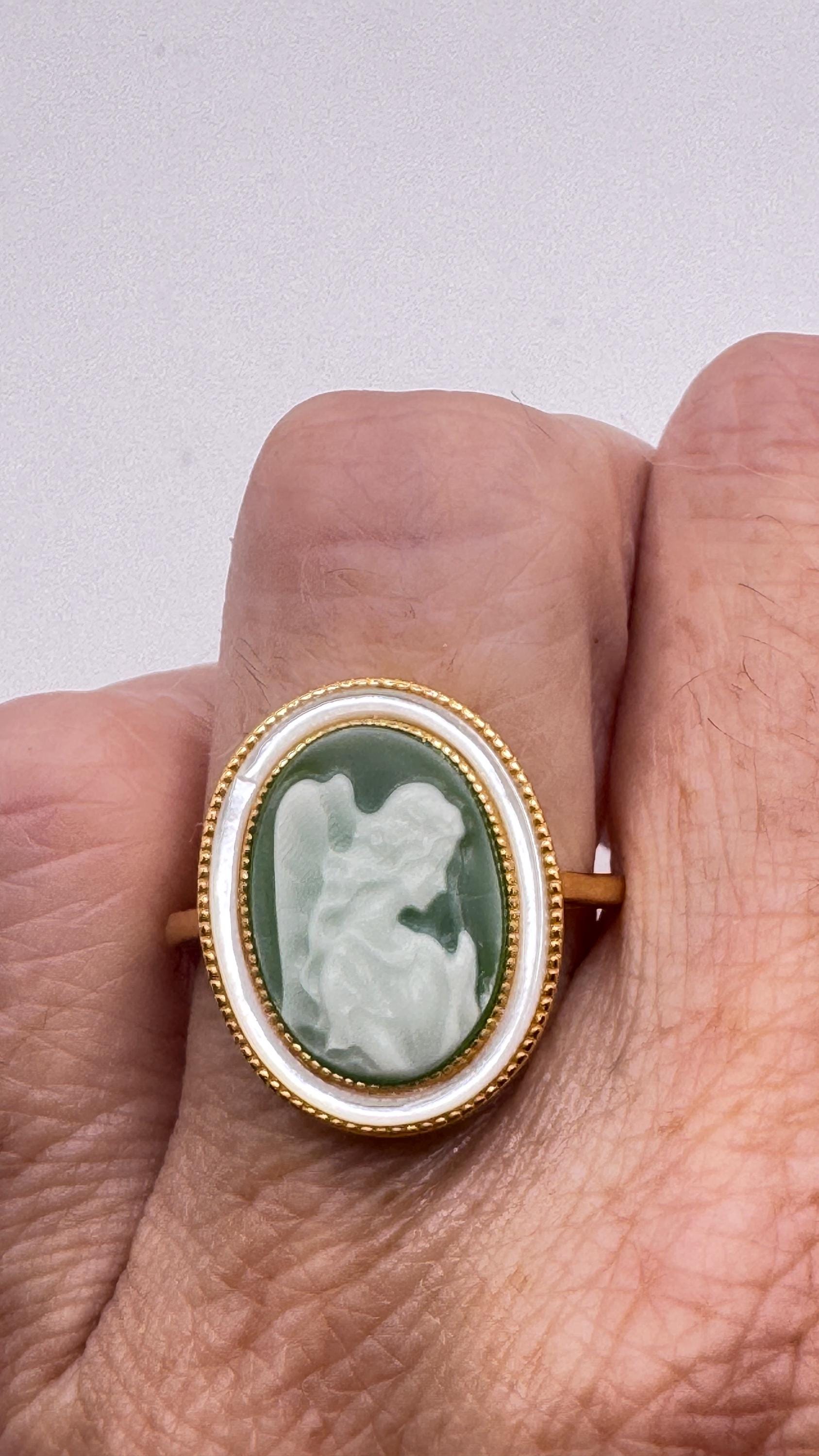 Vintage Green Onyx Angel Cameo Gold 925 Sterling Silver Cocktail Ring