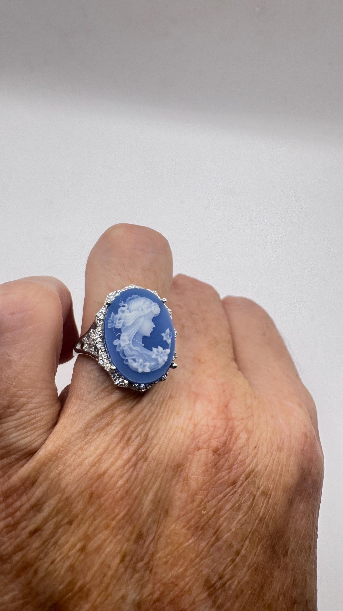 Vintage Blue Onyx Rose Cameo Gold 925 Sterling Silver Cocktail Ring