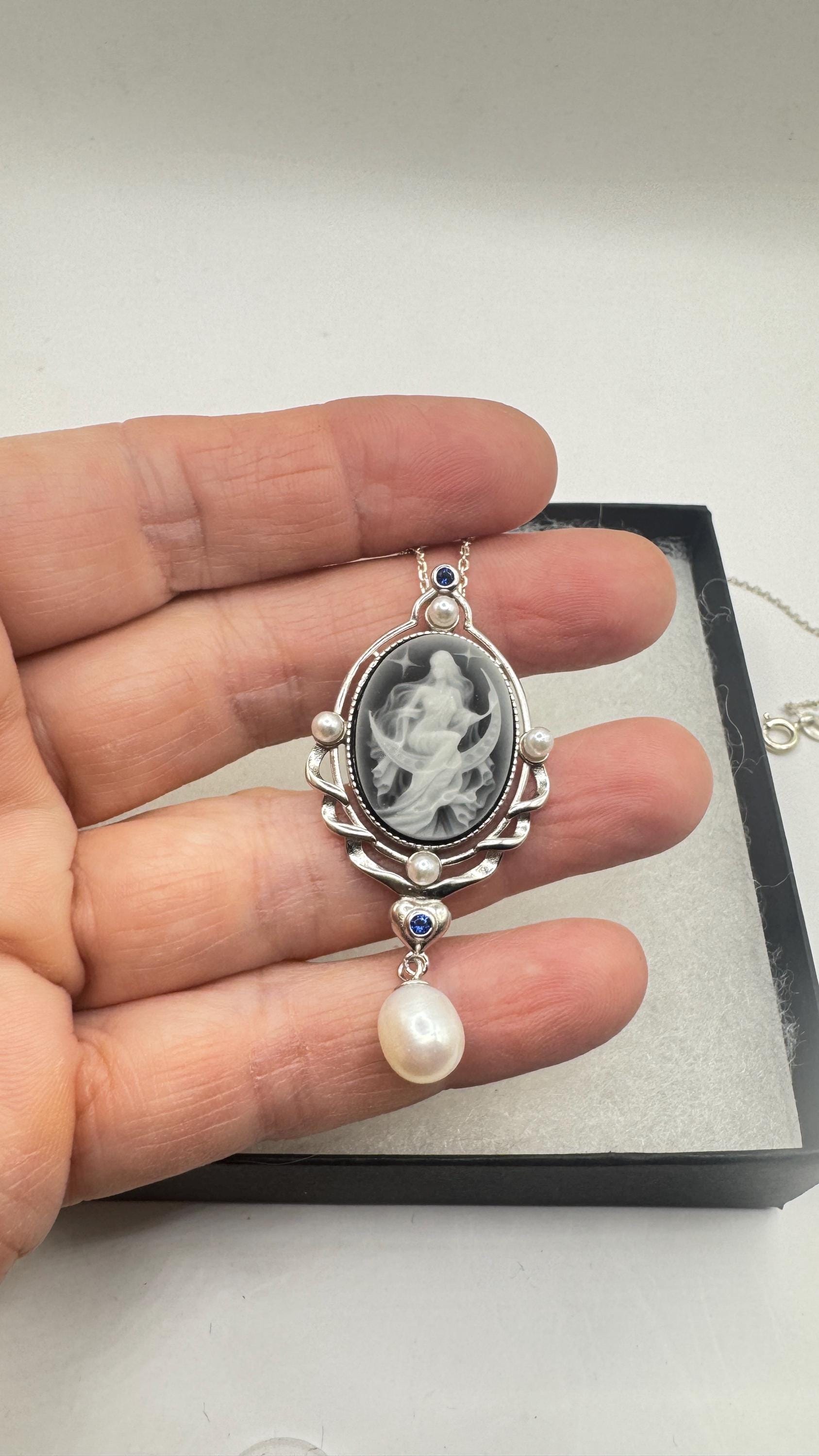 Vintage Moon Goddess Genuine Black Onyx Cameo Sterling Silver Necklace Choker