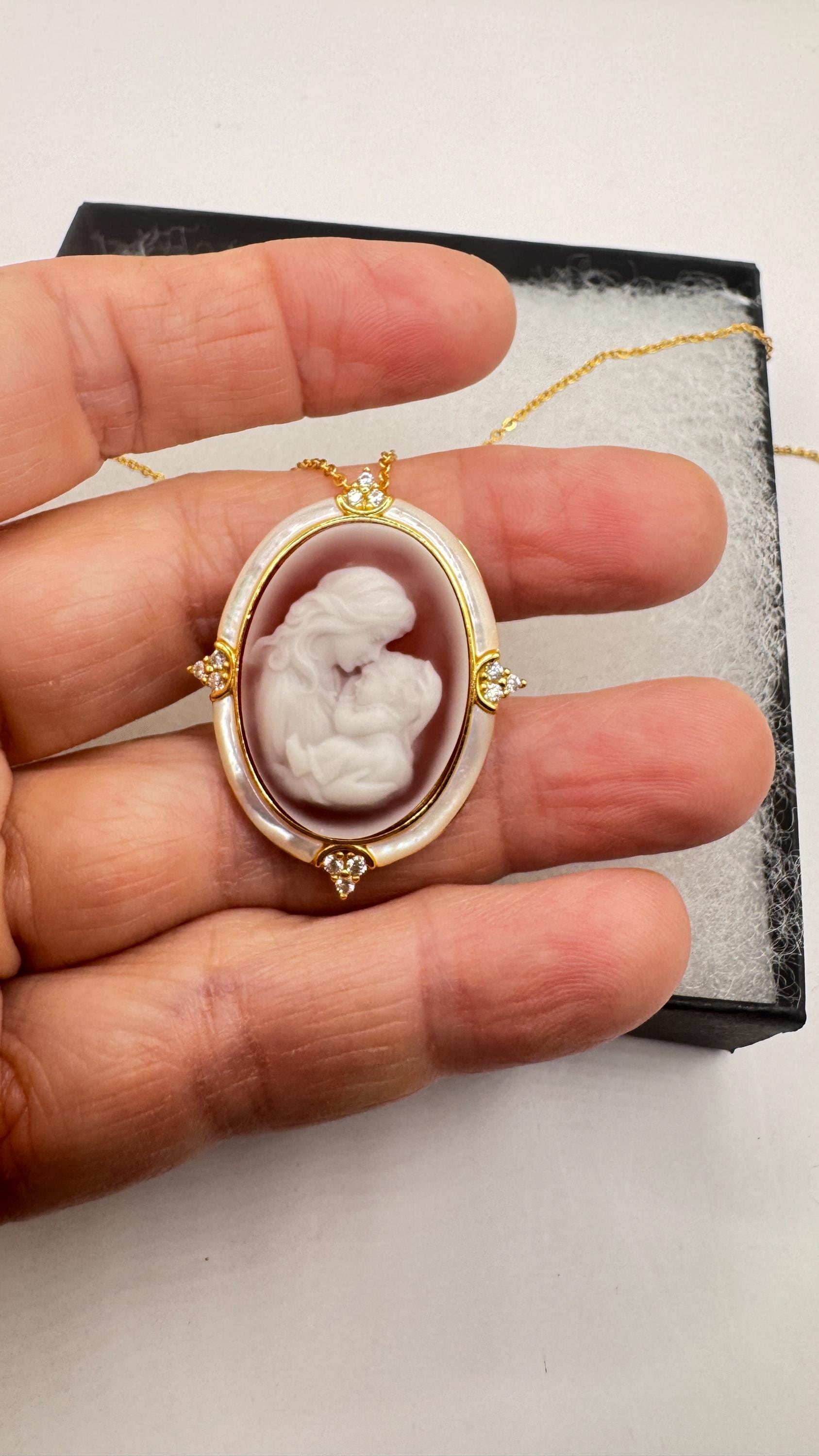 Vintage mother and child Onyx Cameo Choker gold 925 Sterling Silver Necklace Pin Brooch