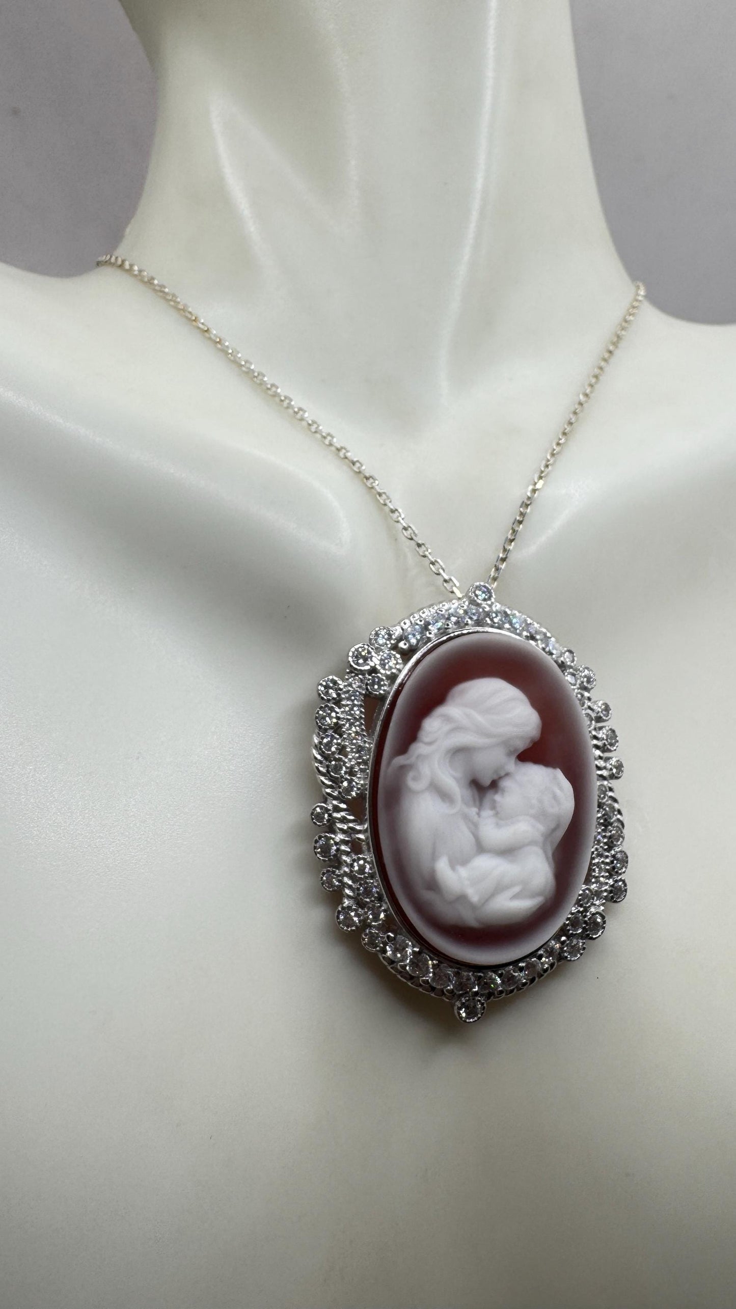 Vintage mother and child Onyx Cameo Choker gold 925 Sterling Silver Necklace Pin Brooch