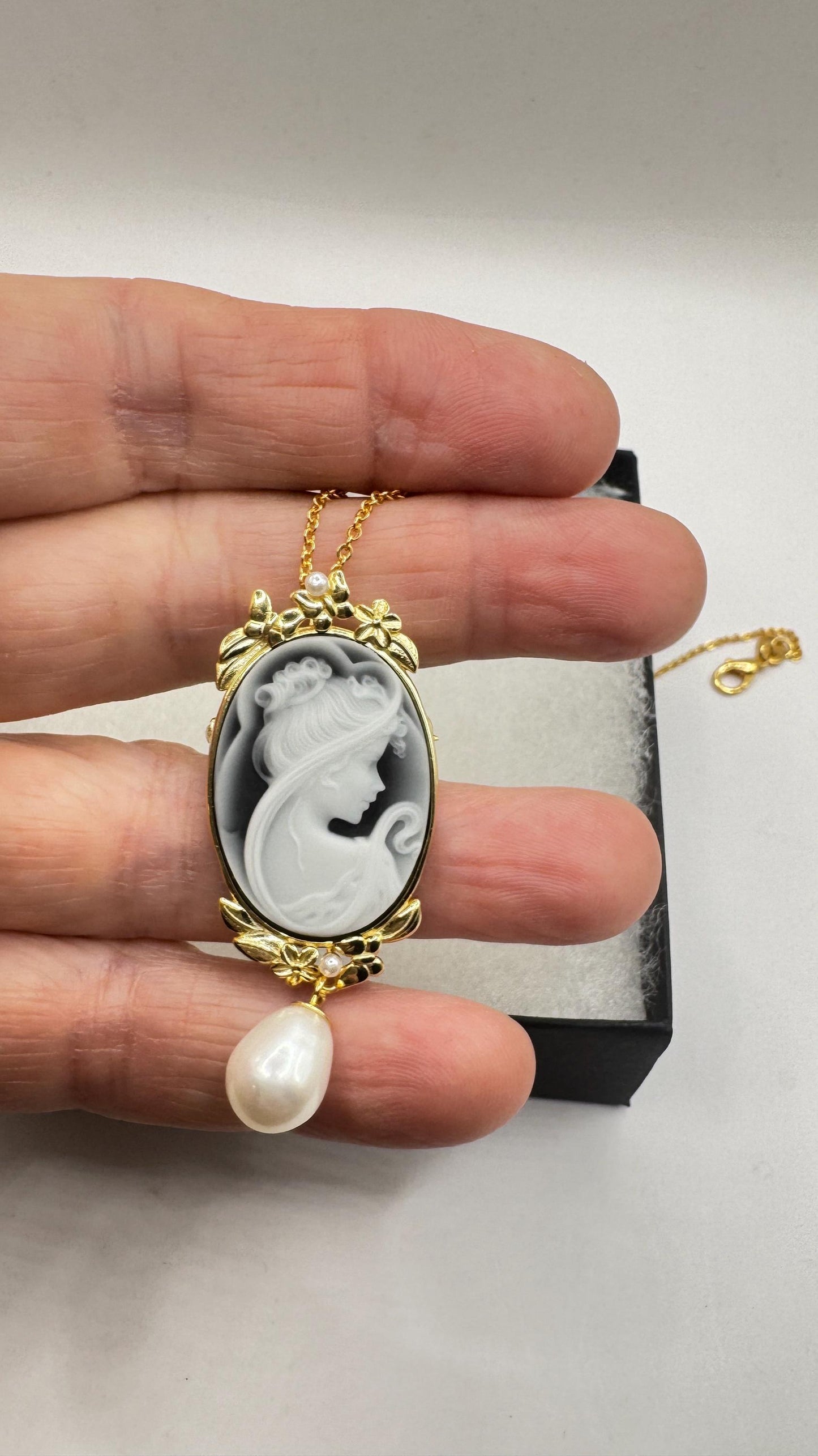 Vintage Onyx Cameo Gold 925 Sterling silver Necklace Choker