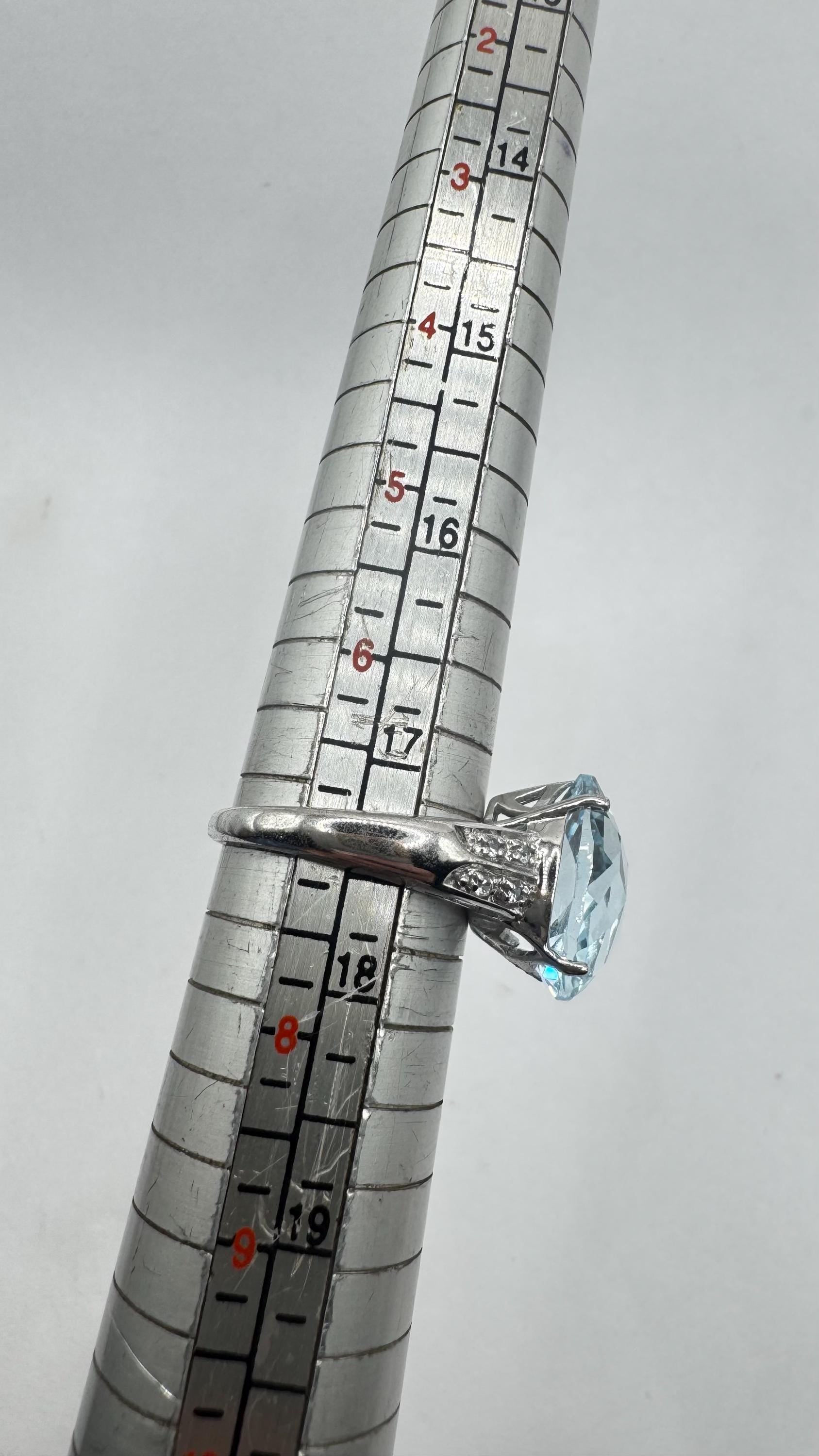 Vintage genuine blue topaz 925 sterling silver Ring