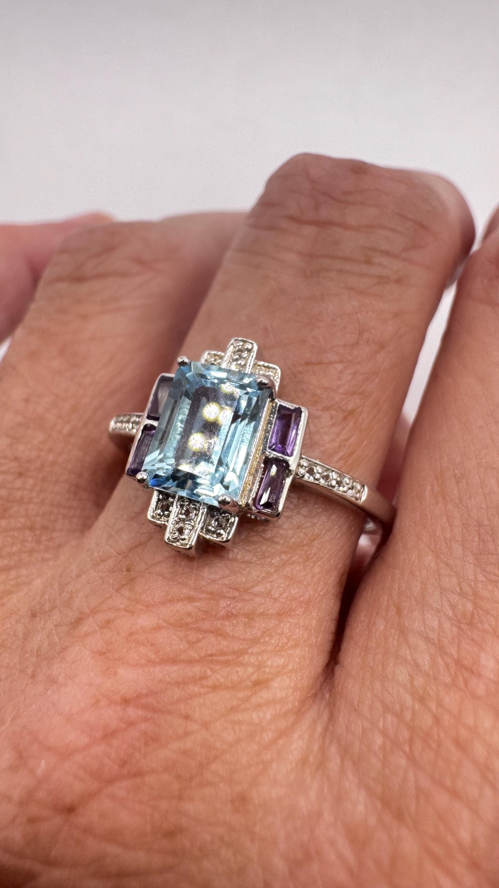 Vintage genuine blue topaz 925 sterling silver Ring