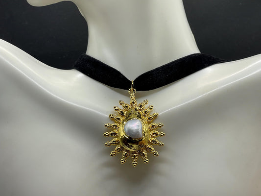 Vintage Pearl Sun Black Velvet Choker Gold Filled Pendant