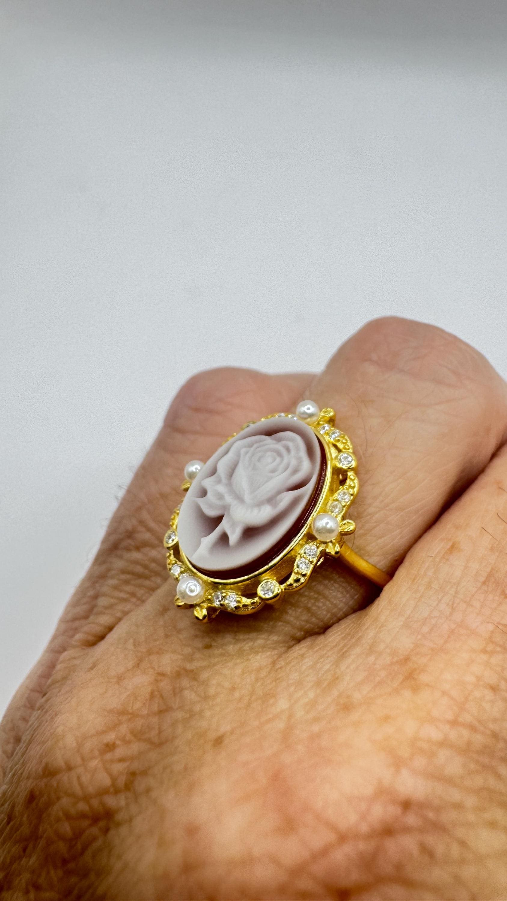 Vintage Cameo 925 Sterling Silver Cocktail Ring