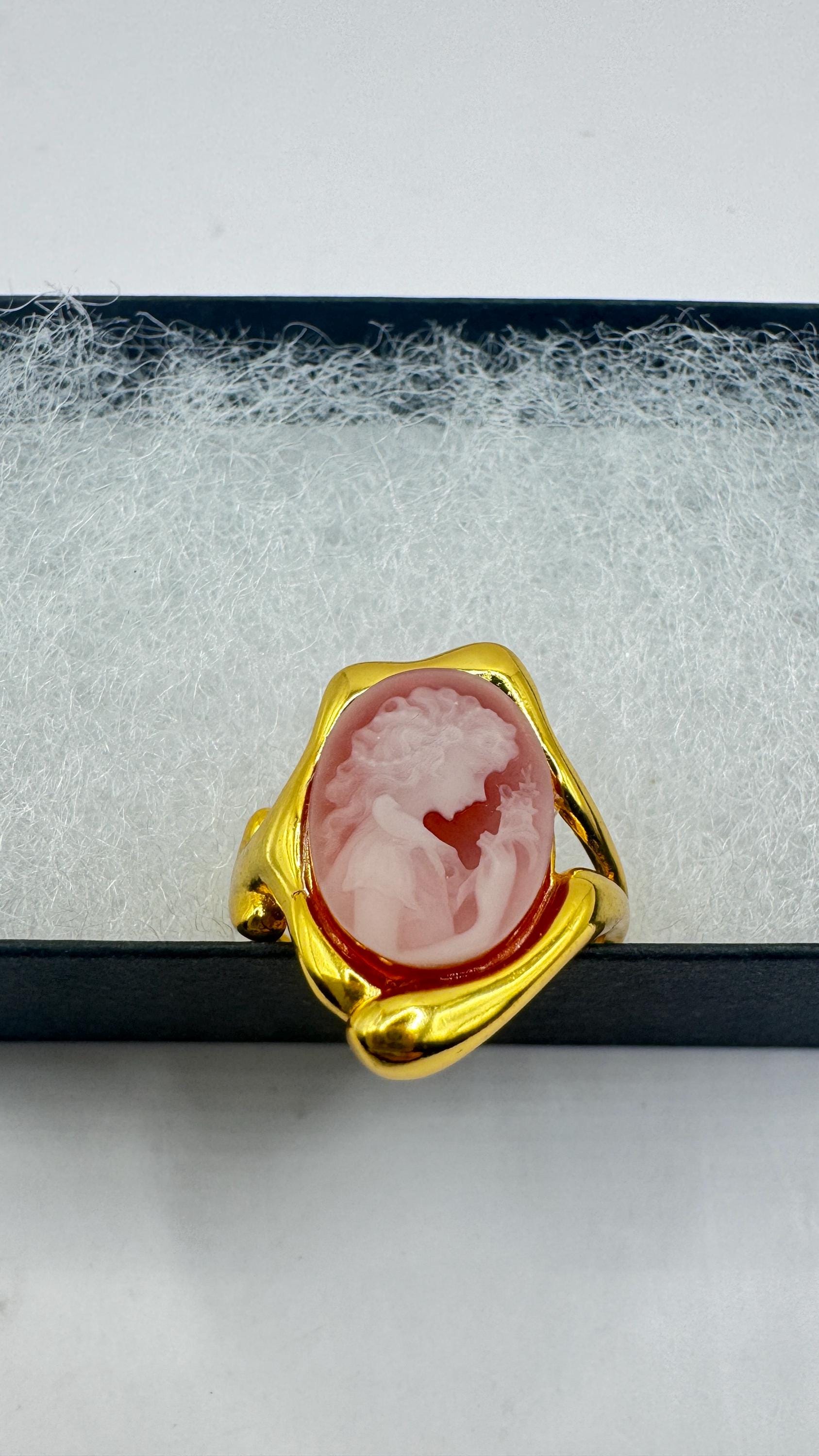 Vintage Cameo 925 Sterling Silver Cocktail Ring