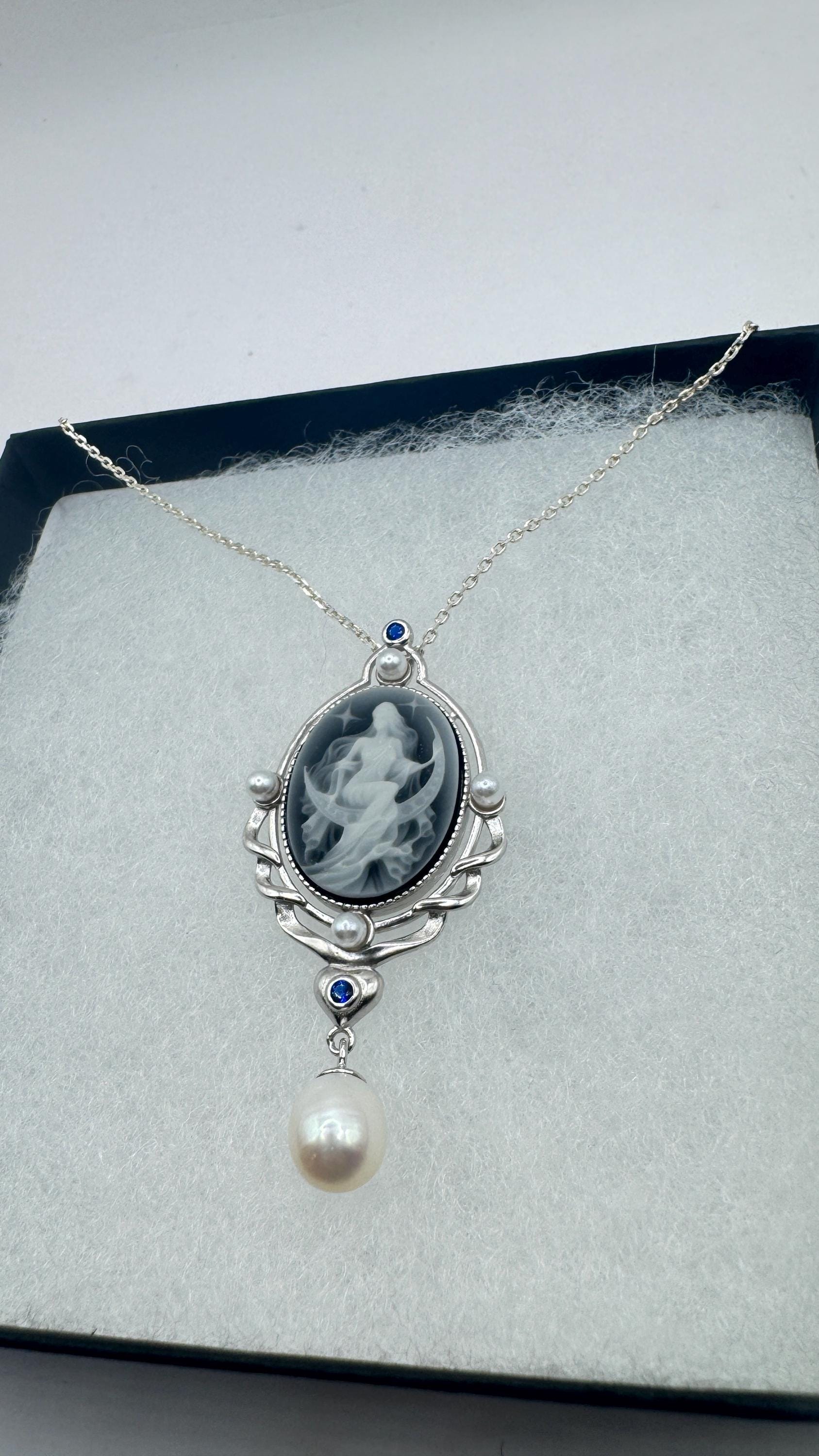 Vintage Moon Goddess Genuine Black Onyx Cameo Sterling Silver Necklace Choker