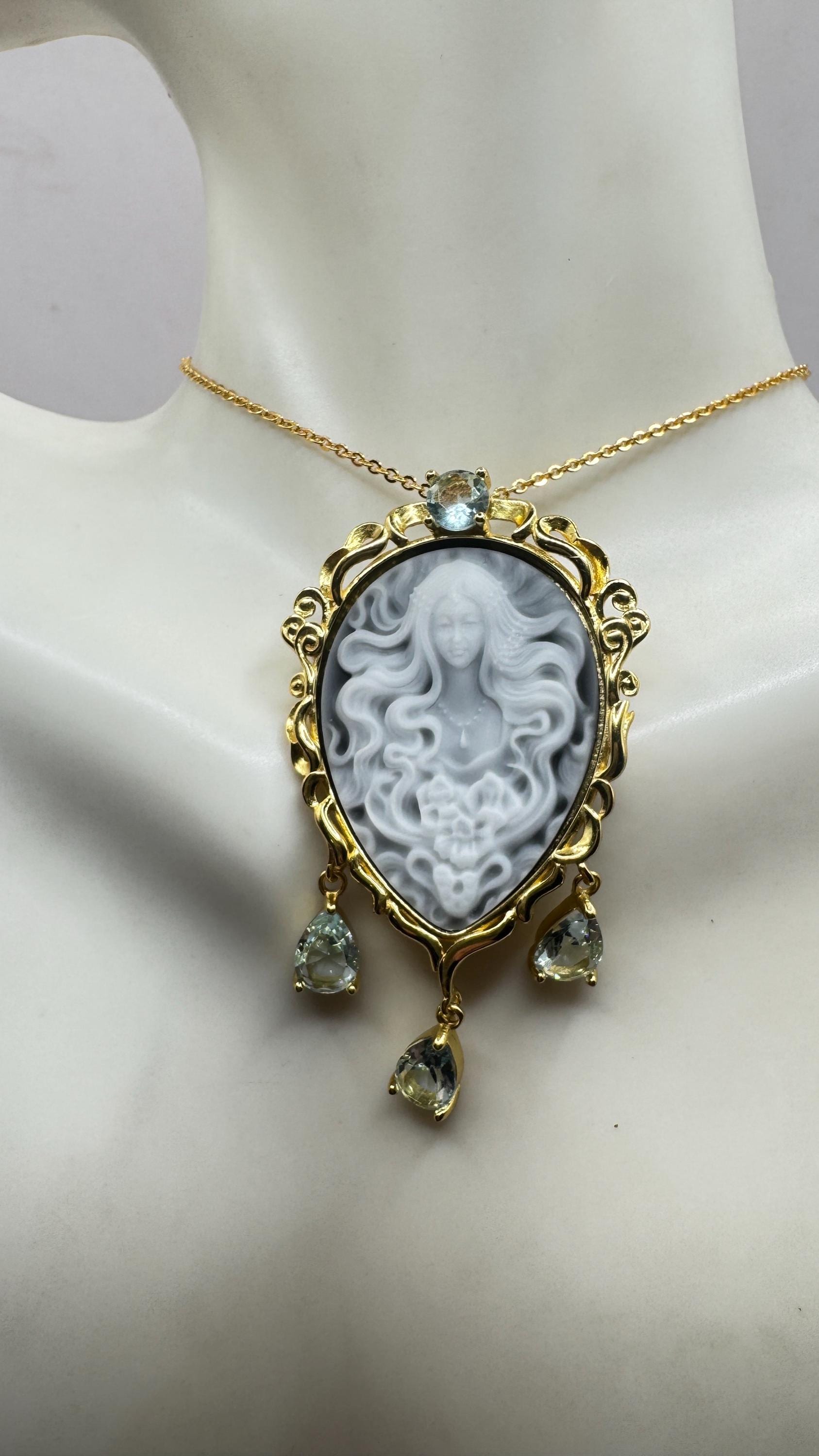 Vintage Moon Goddess Onyx Cameo Gold 925 Sterling Silver Necklace Pin Brooch