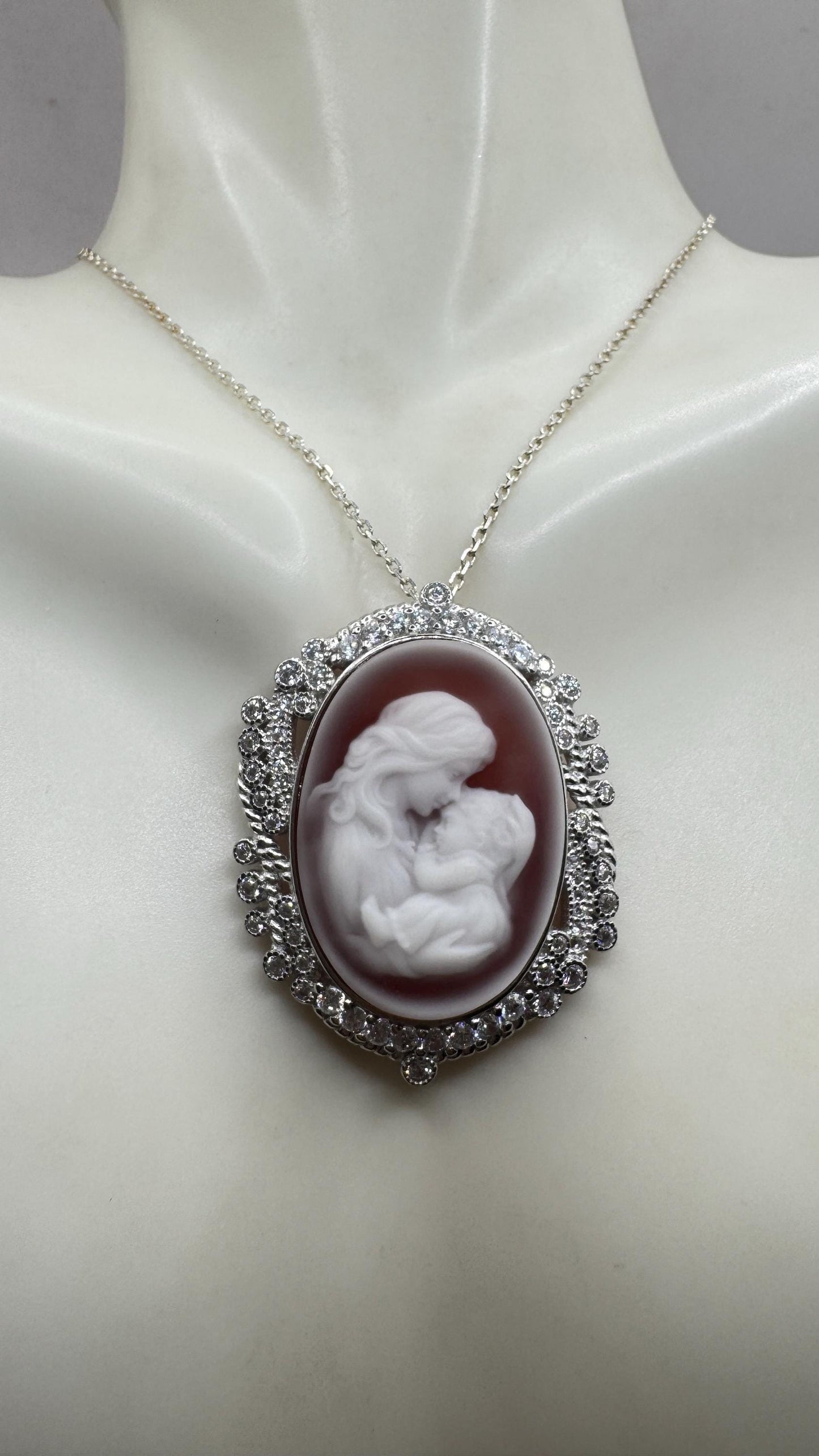 Vintage mother and child Onyx Cameo Choker gold 925 Sterling Silver Necklace Pin Brooch