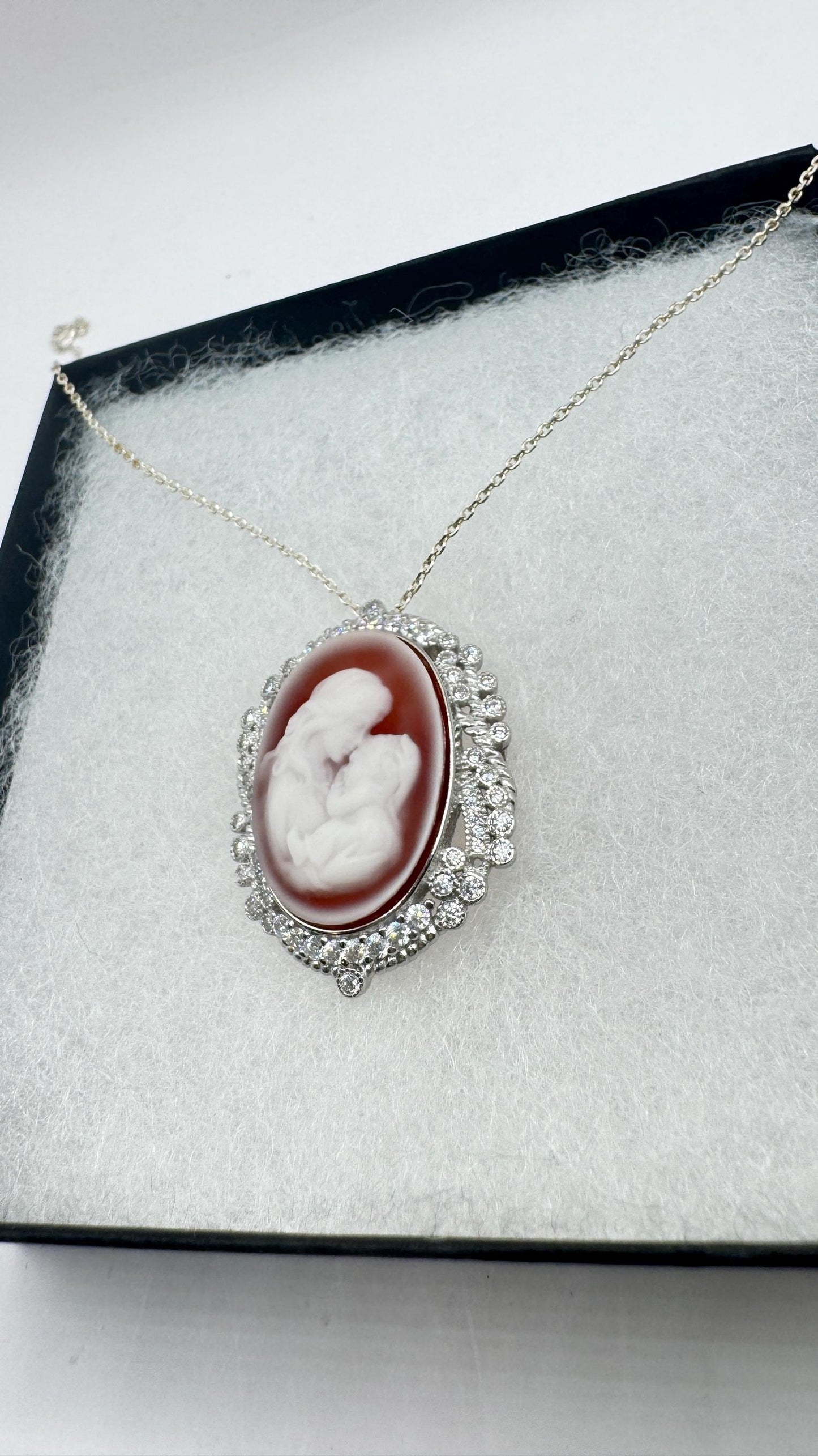 Vintage mother and child Onyx Cameo Choker gold 925 Sterling Silver Necklace Pin Brooch