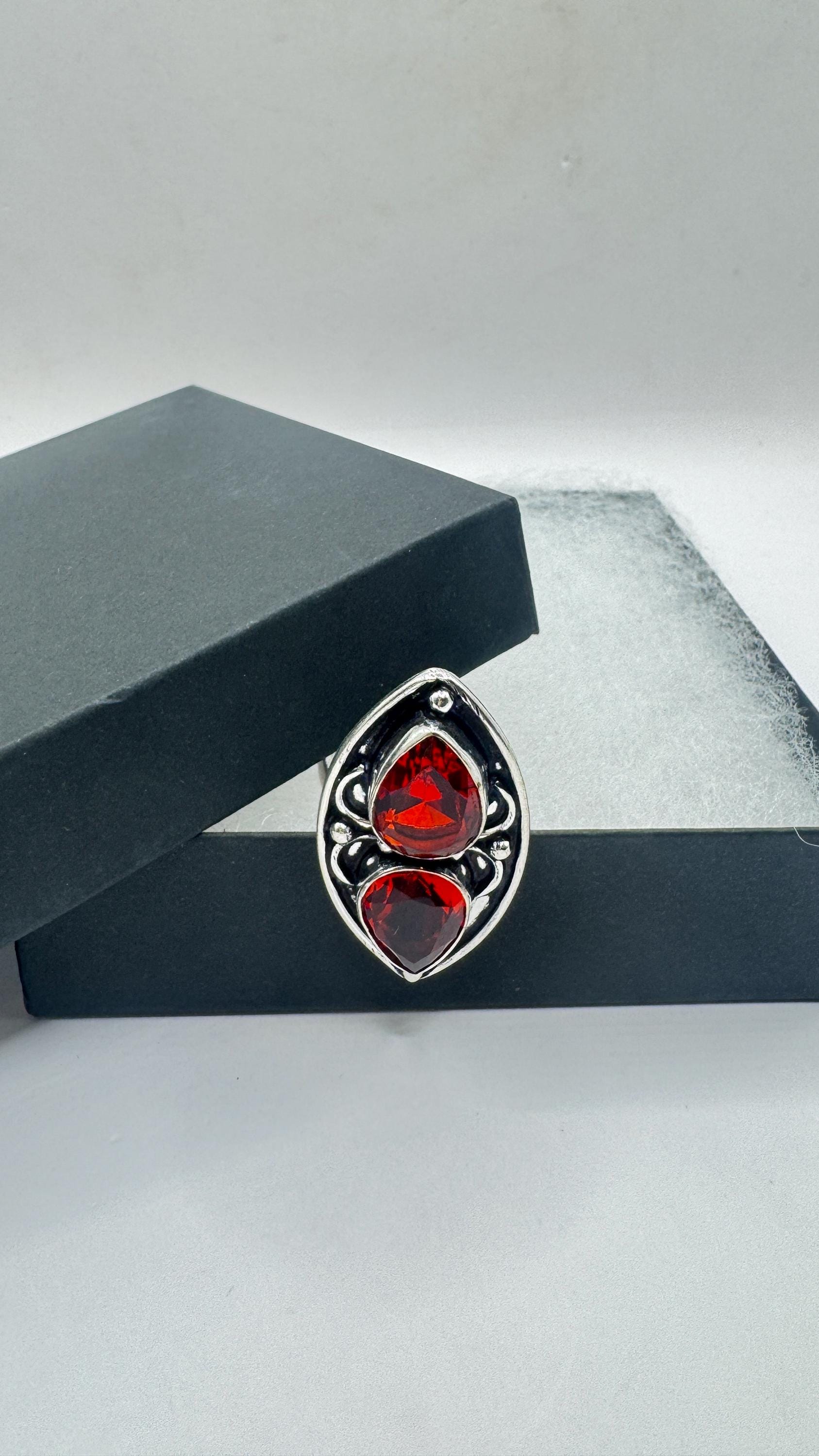 Vintage Boho Ruby Glass Cocktail Ring