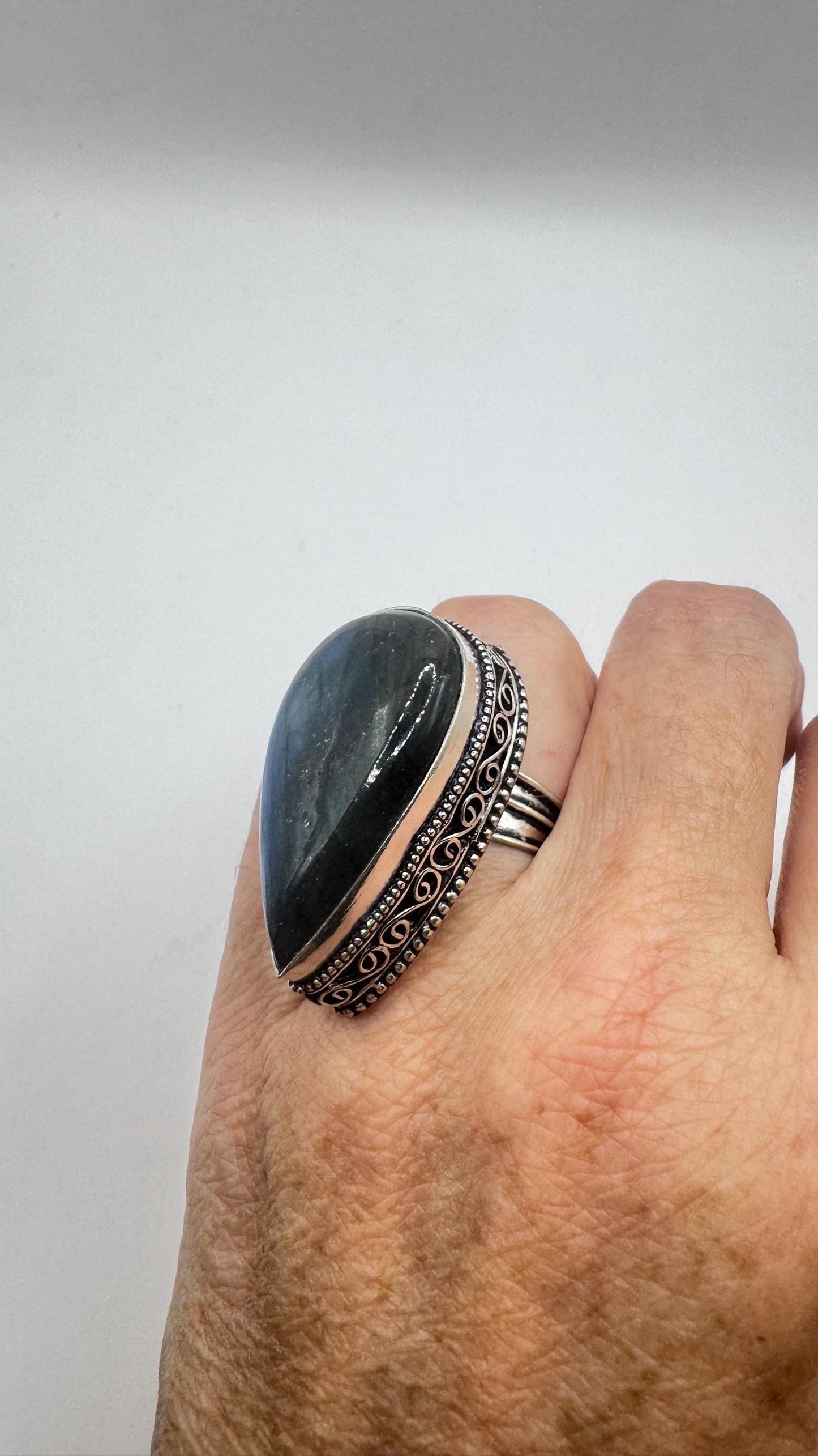 Vintage Large Labradorite Rainbow Moonstone Stone Silver Ring
