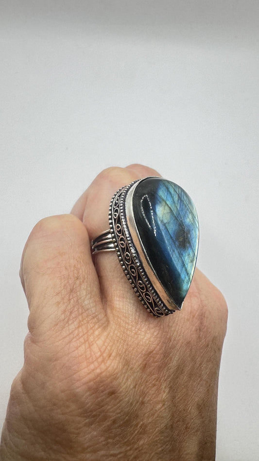 Vintage Large Labradorite Rainbow Moonstone Stone Silver Ring