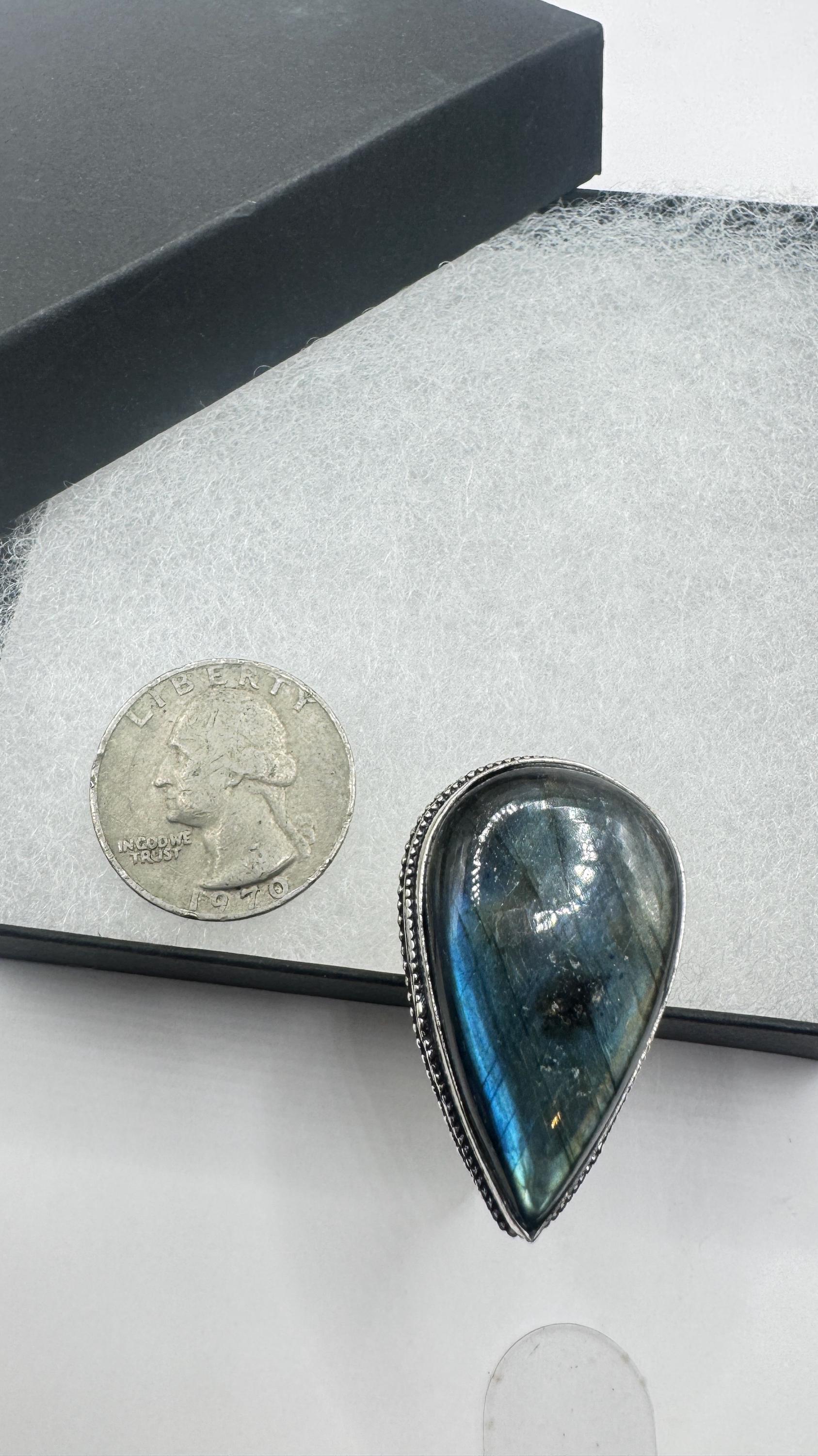Vintage Large Labradorite Rainbow Moonstone Stone Silver Ring