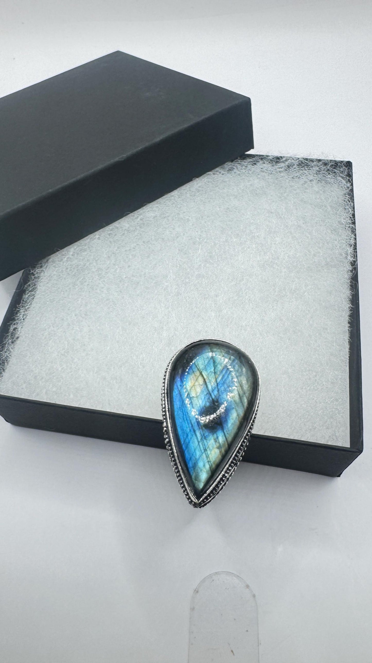 Vintage Large Labradorite Rainbow Moonstone Stone Silver Ring
