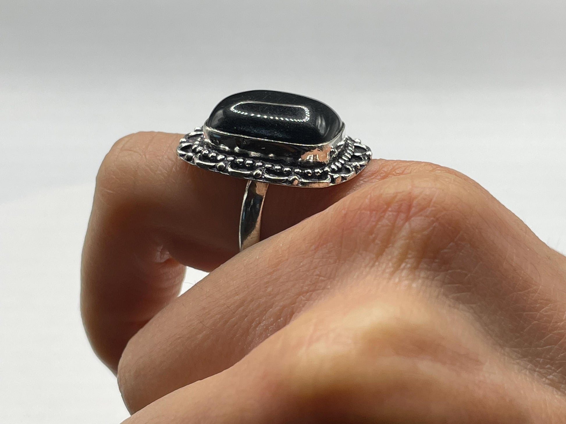 Vintage Black Catseye Silver Bronze Ring