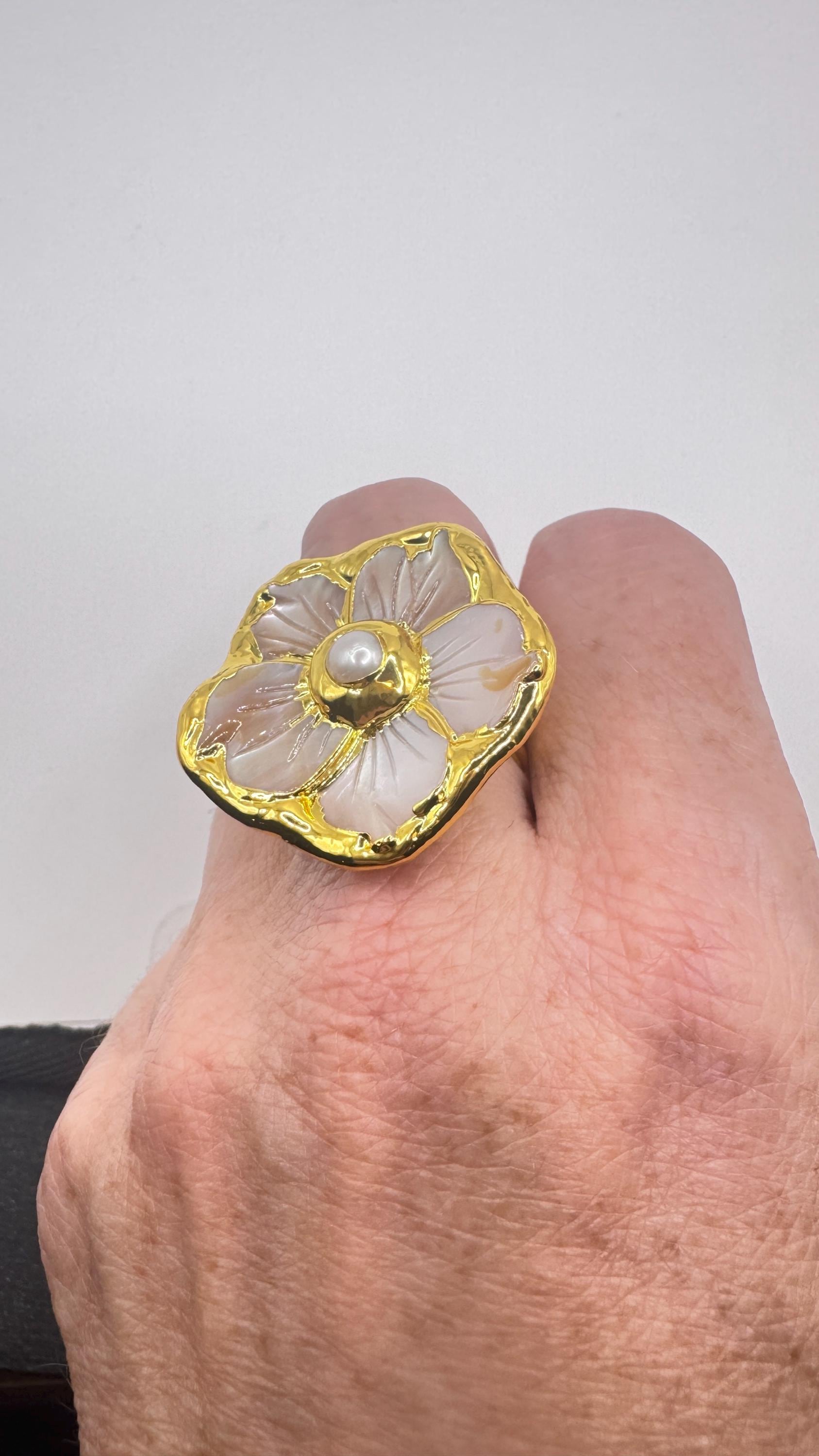 Vintage Flower Pearl Ring Golden 925 Sterling Silver Cocktail Statement Adjustable